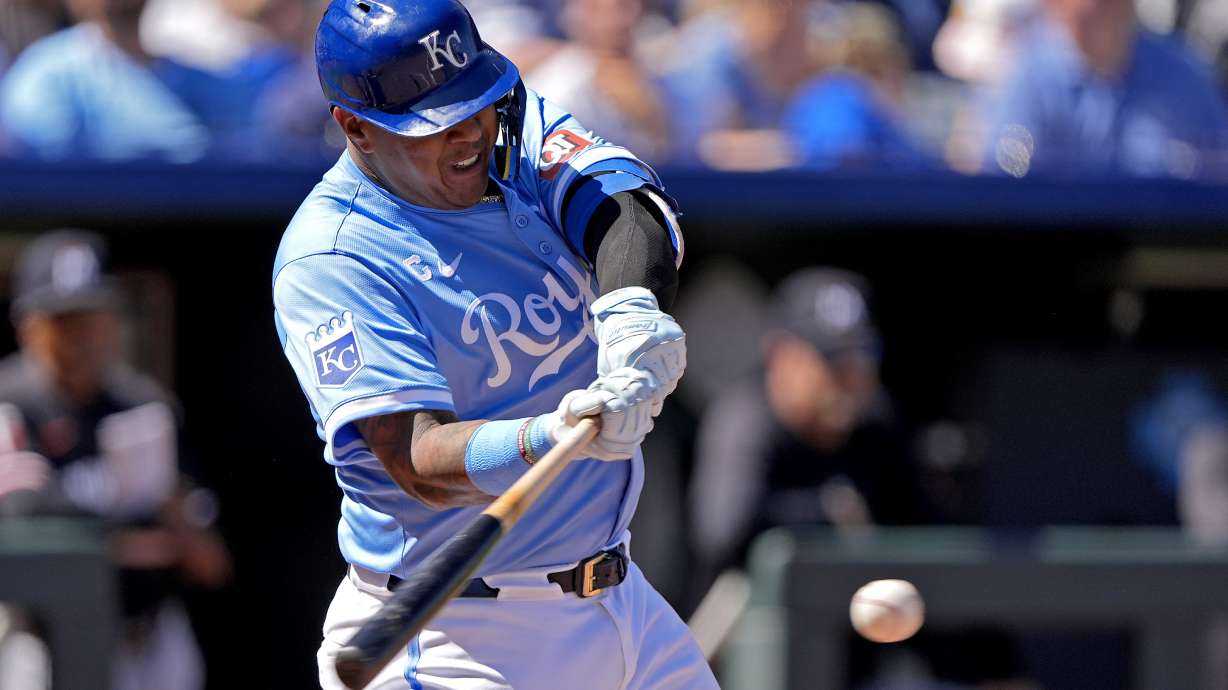 Kansas City Royals' Salvador Perez hits an RBI single during the fifth inning of a baseball game against the Minnesota Twins Sunday, Sept. 8, 2024, in Kansas City, Mo.