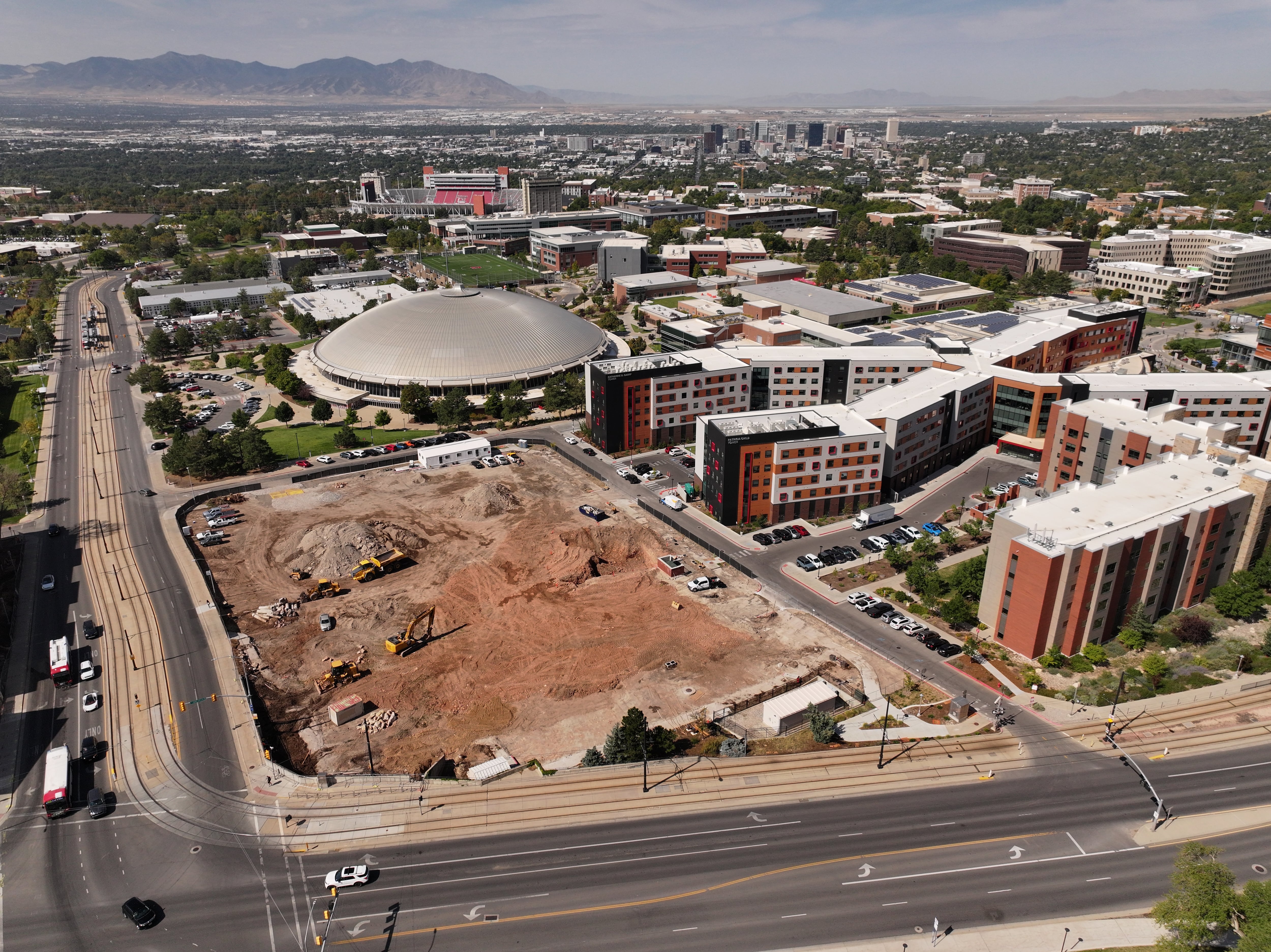 University of Utah trustees greenlight public-private student housing project