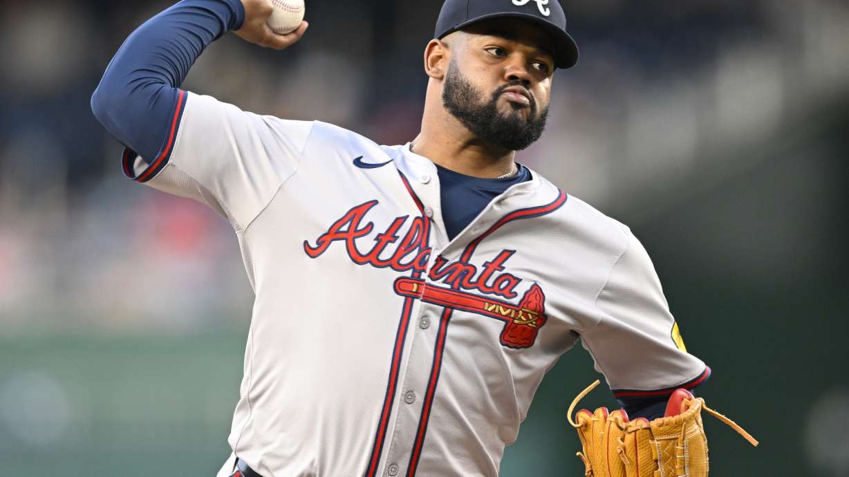 Atlanta Braves starting pitcher Reynaldo Lopez throws during the first inning of a baseball game against the Washington Nationals, Tuesday, Sept. 10, 2024, in Washington.