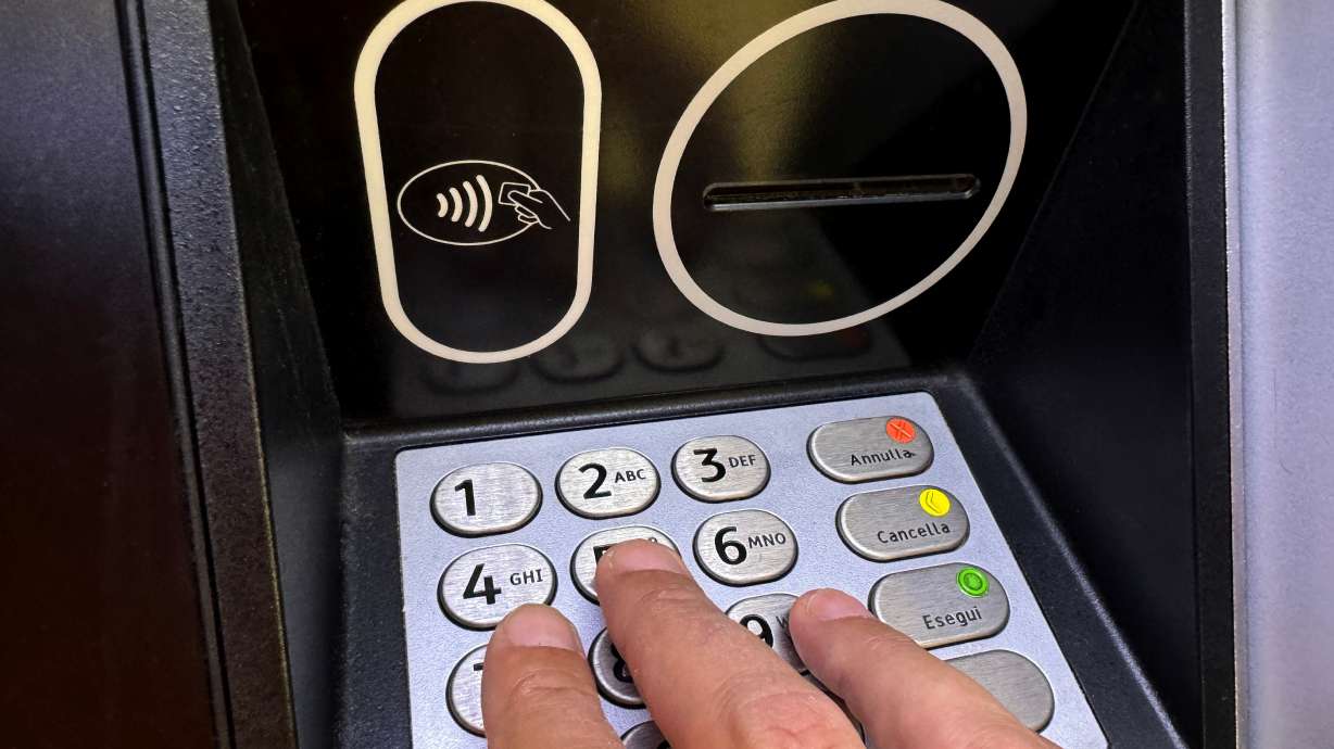 Six people were arrested Wednesday in southern Utah after police say they stole $200,000 from an ATM being repaired in Taylorsville.