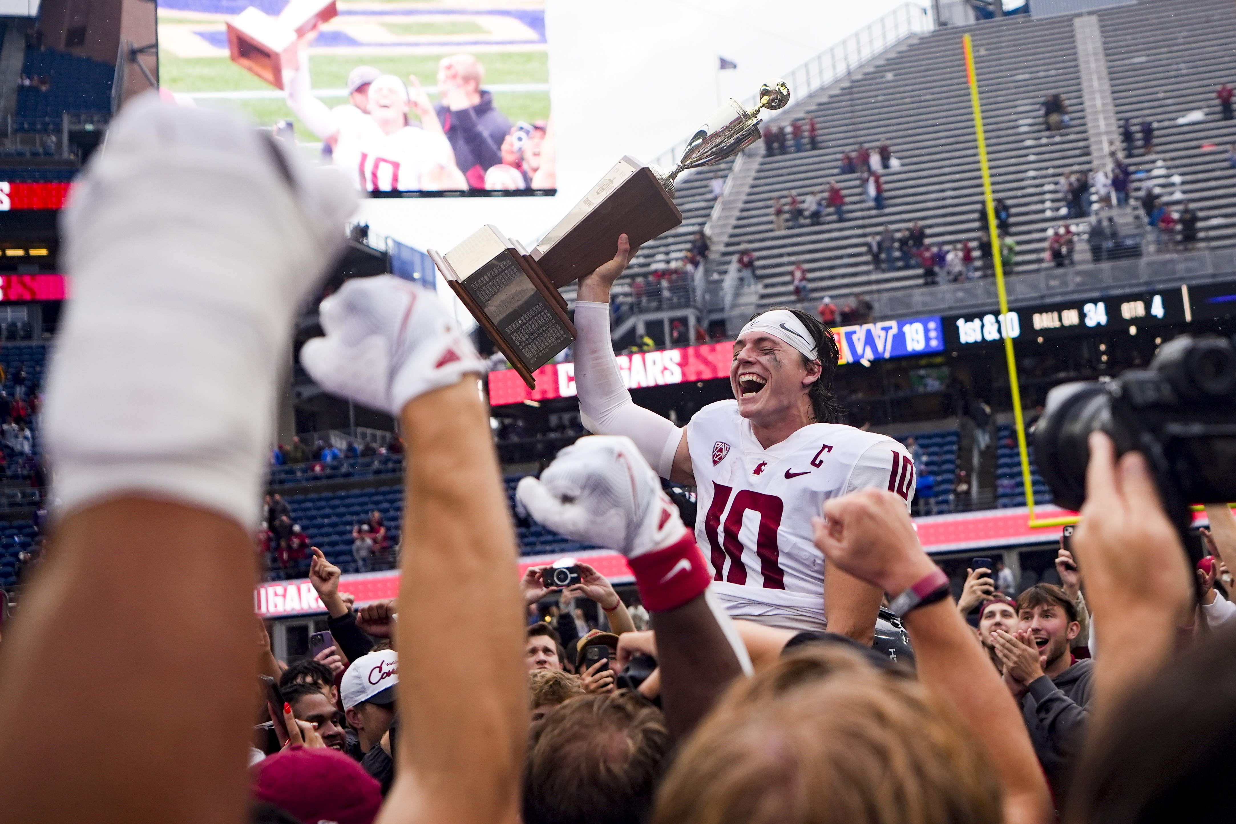 Canzano: Pac-12 expansion plot ramps up