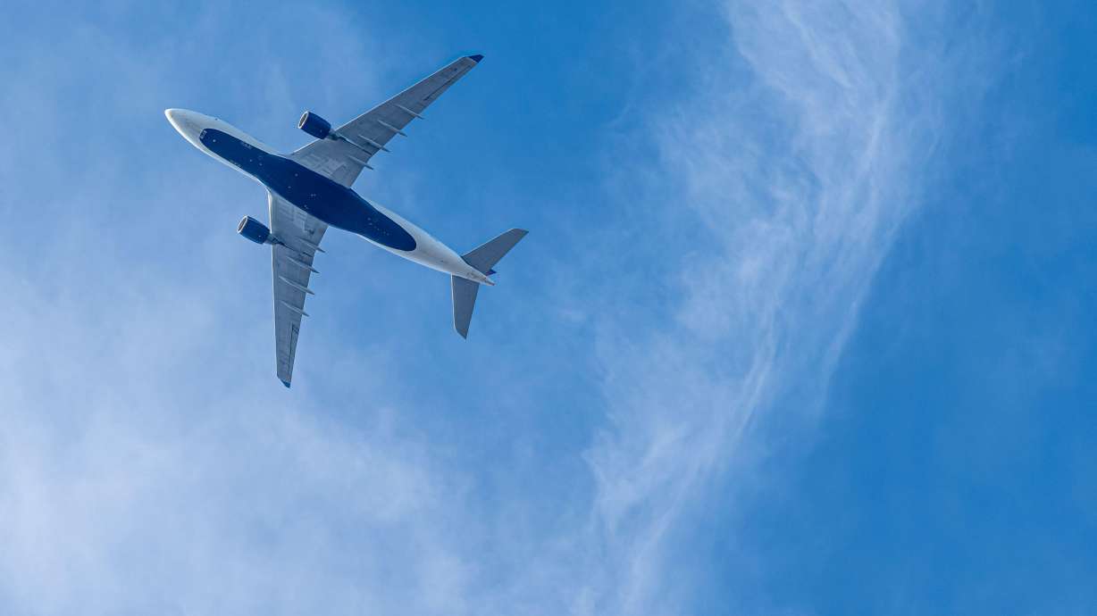 A Delta Air Lines flight bound for Portland returned to Salt Lake International Airport Sunday after the aircraft was unable to pressurize above 10,000 feet.