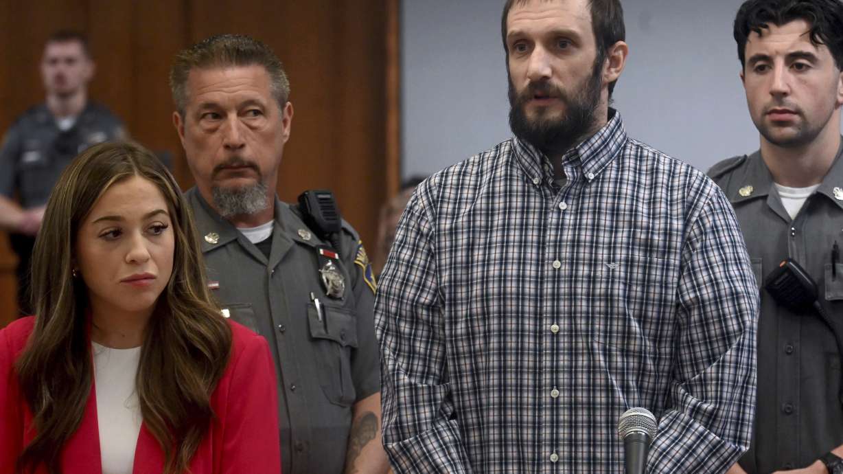 Robert Cole Parmalee, right, accused of stalking and harassing UConn basketball star Paige Bueckers, appears with his public defender Kathryn Mallach for his arraignment at Rockville Superior Court, Monday, Sept. 16, 2024, in Vernon, Conn.