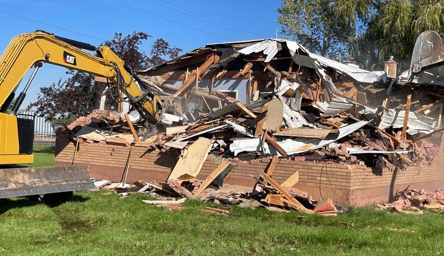 Chad Daybell’s former home and the outbuildings on his Fremont County property were demolished Friday.