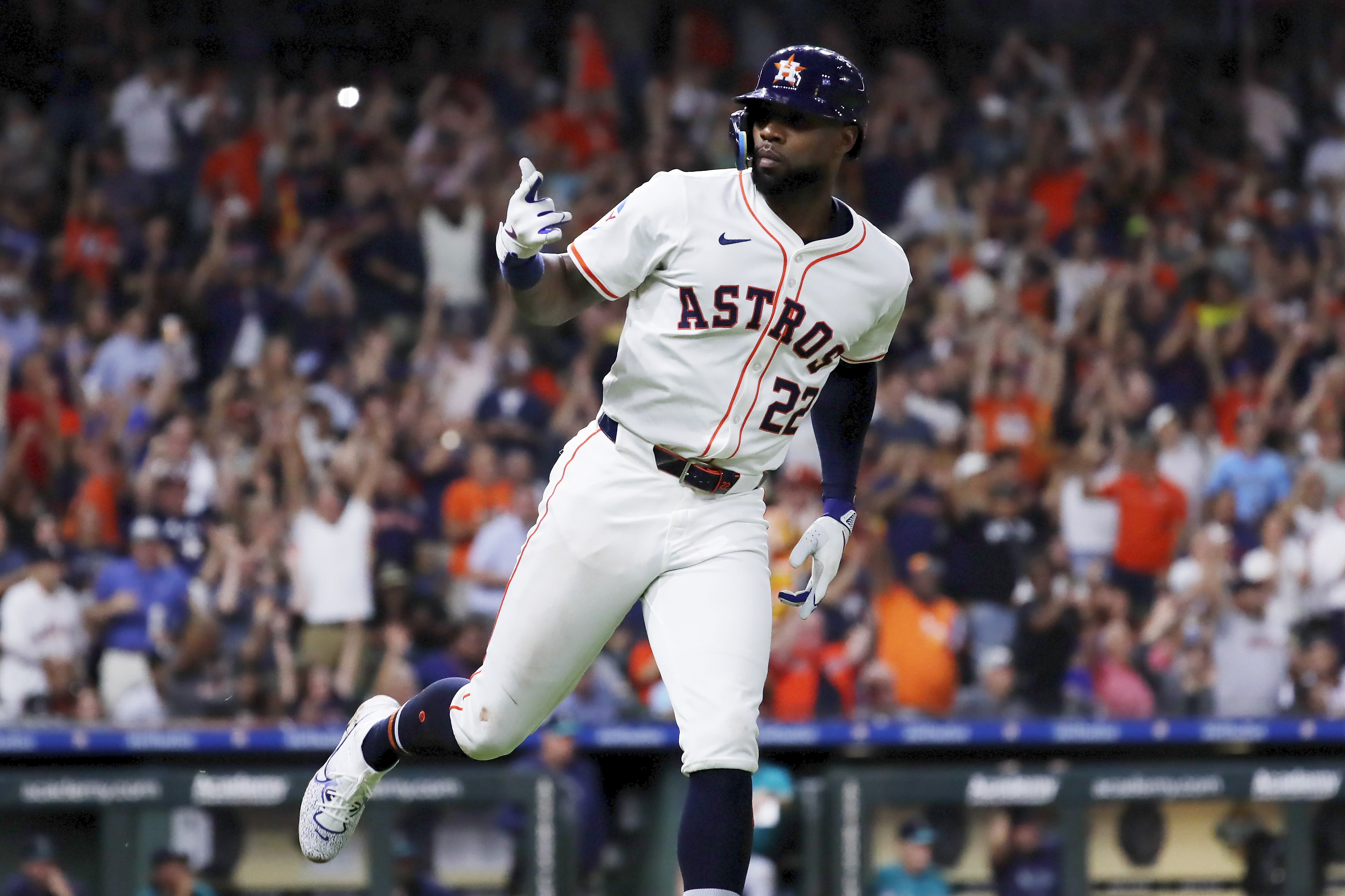 Houston Astros' Jason Heyward gestures to the dugout as he rounds the bases on his two-run home run against the Seattle Mariners during the fifth inning of a baseball game Tuesday, Sept. 24, 2024, in Houston. 