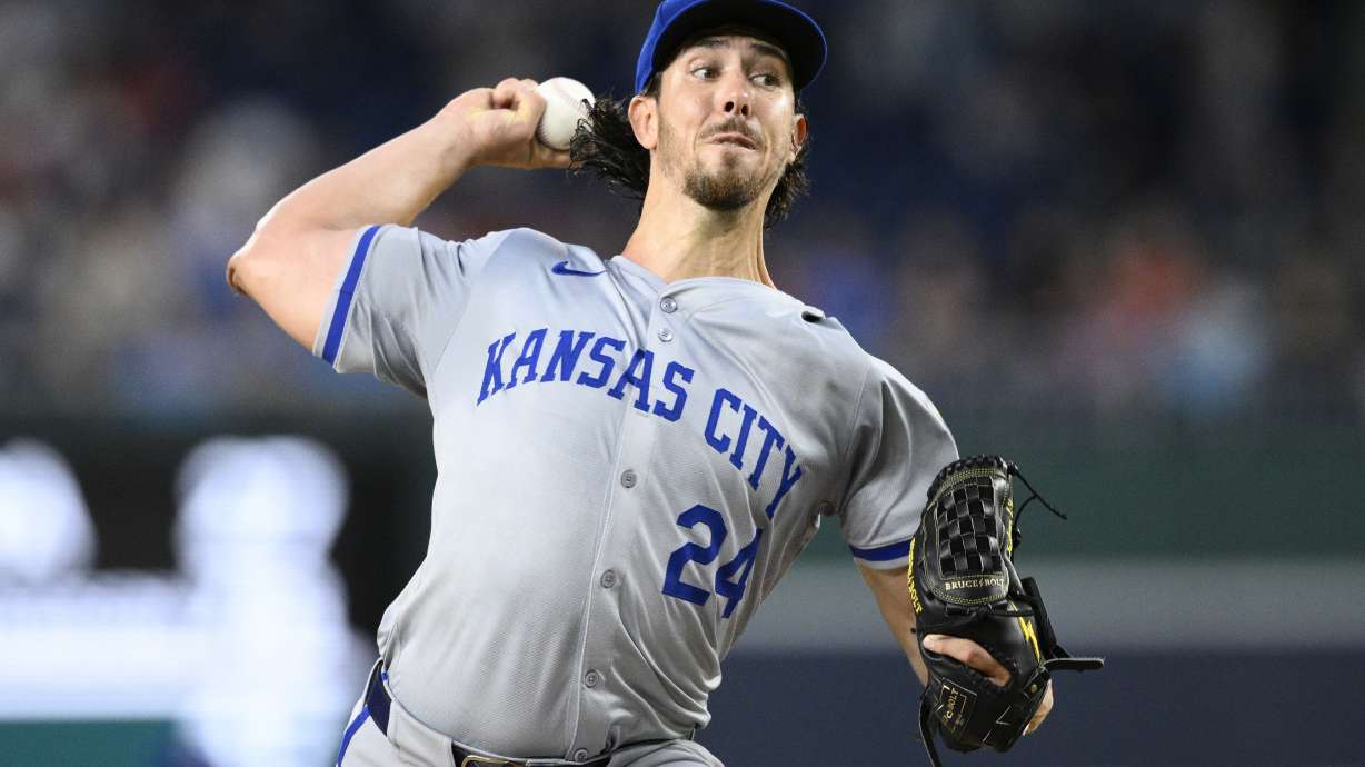 Kansas City Royals starting pitcher Michael Lorenzen throws during the first inning of a baseball game against the Washington Nationals, Wednesday, Sept. 25, 2024, in Washington.