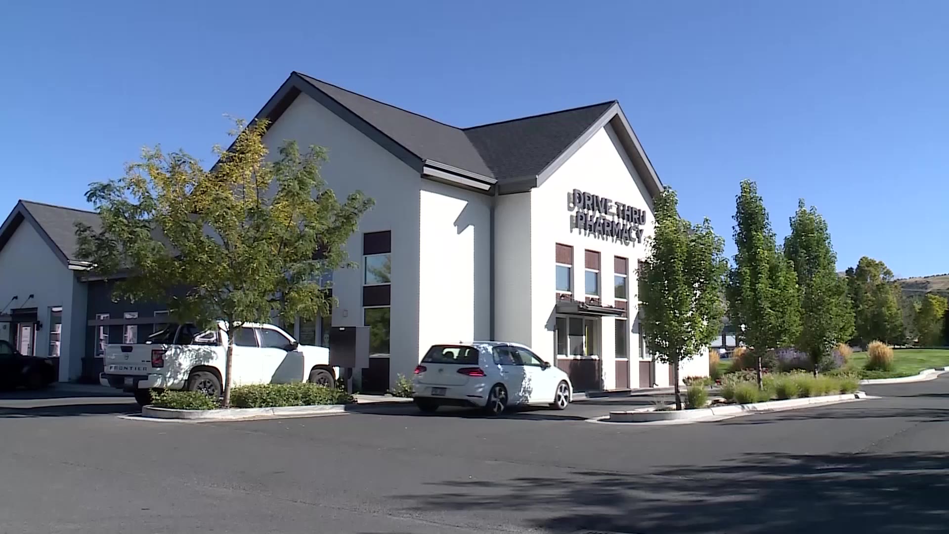 Sisters relieved nobody was hurt after woman pulls out gun in drive-through pharmacy line