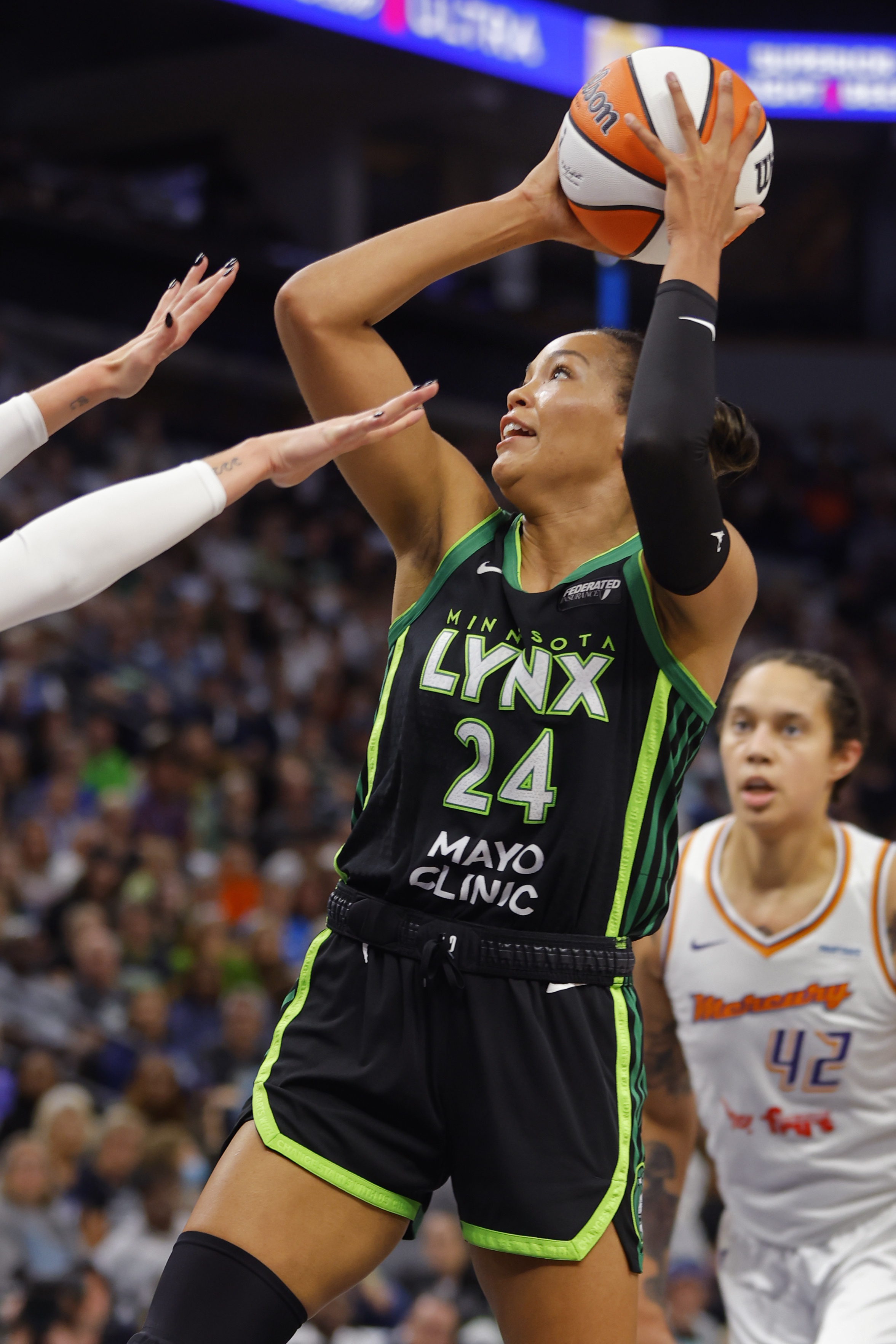 Napheesa Collier scores 42 to tie a WNBA playoff record for points, and the Lynx swept the Mercury