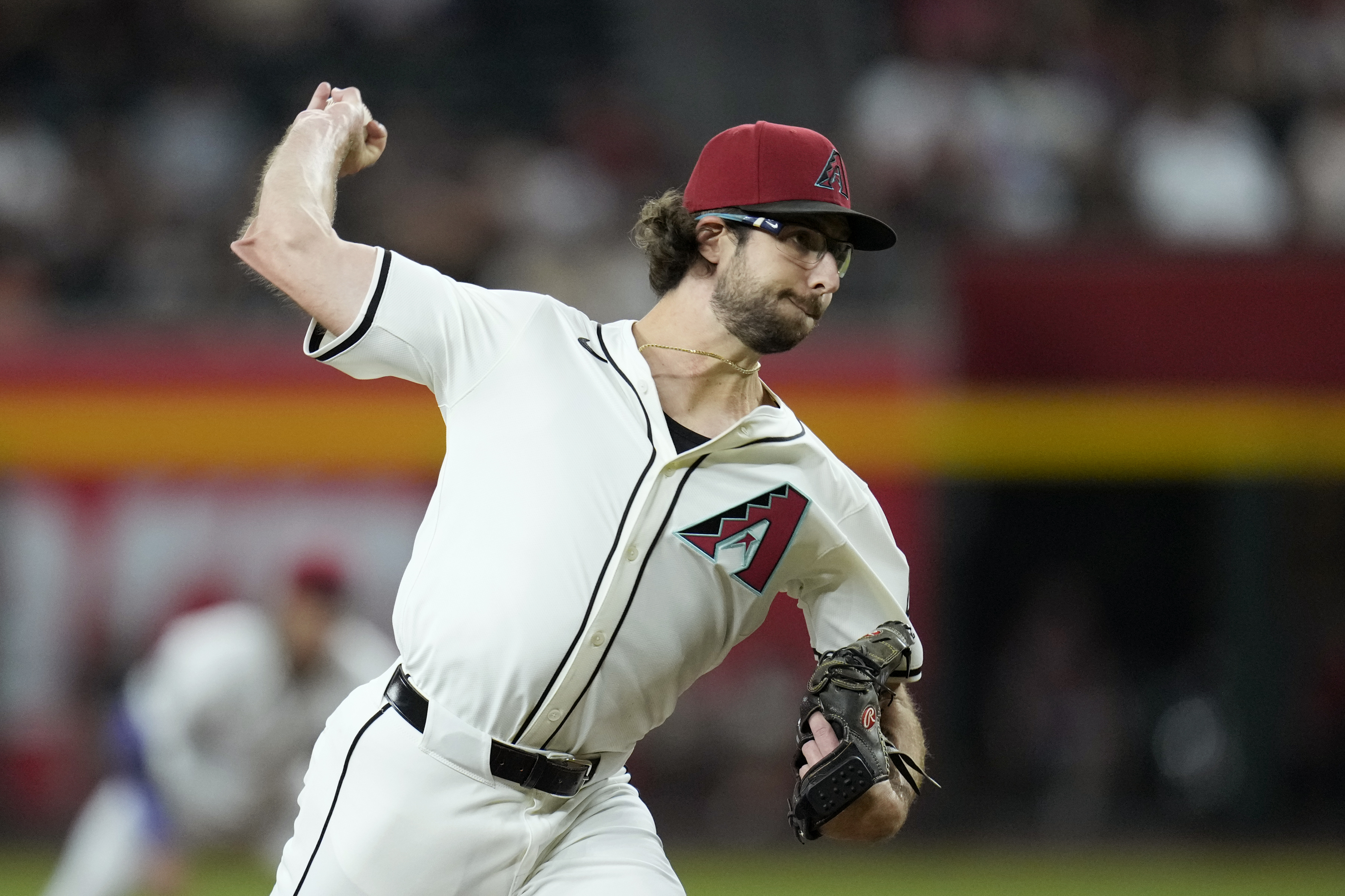 Gallen strikes out 11, Diamondbacks end 3-game slide with 8-2 win over Giants