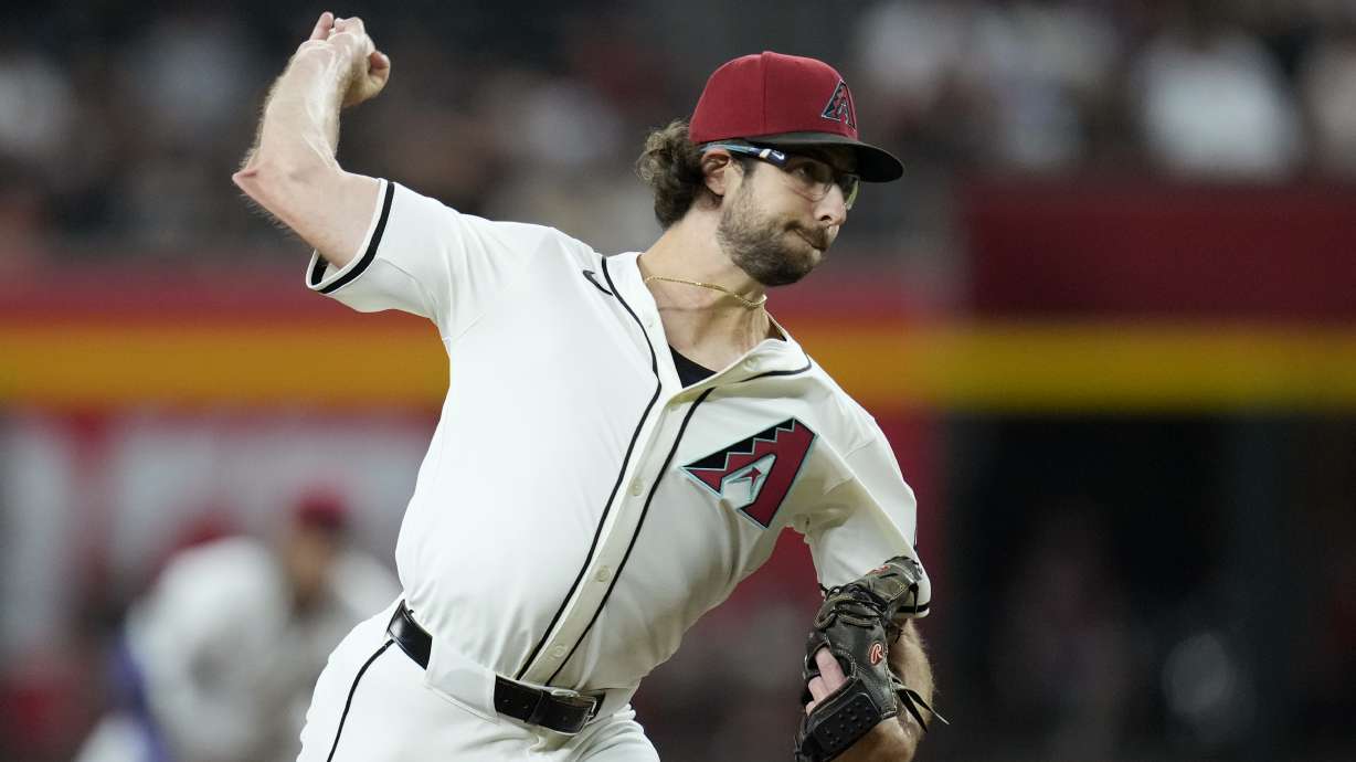Arizona Diamondbacks starting pitcher Zac Gallen throws against the San Francisco Giants during the first inning of a baseball game Wednesday, Sept. 25, 2024, in Phoenix.