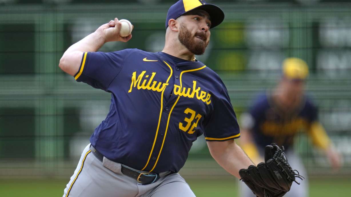 Milwaukee Brewers starting pitcher Aaron Civale delivers during the second inning of a baseball game against the Pittsburgh Pirates in Pittsburgh, Thursday, Sept. 26, 2024.