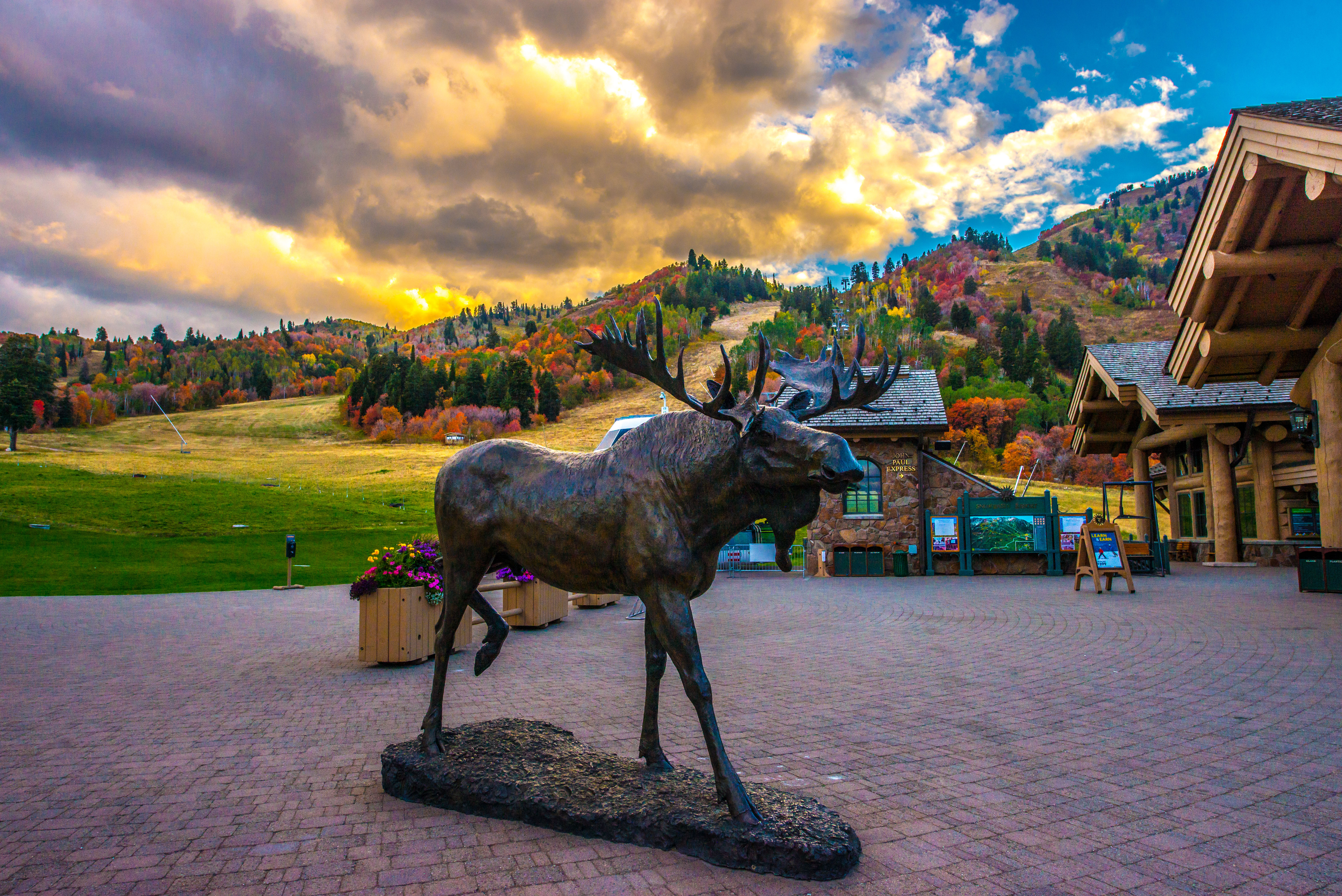 Fall foliage gondola rides at Snowbasin
