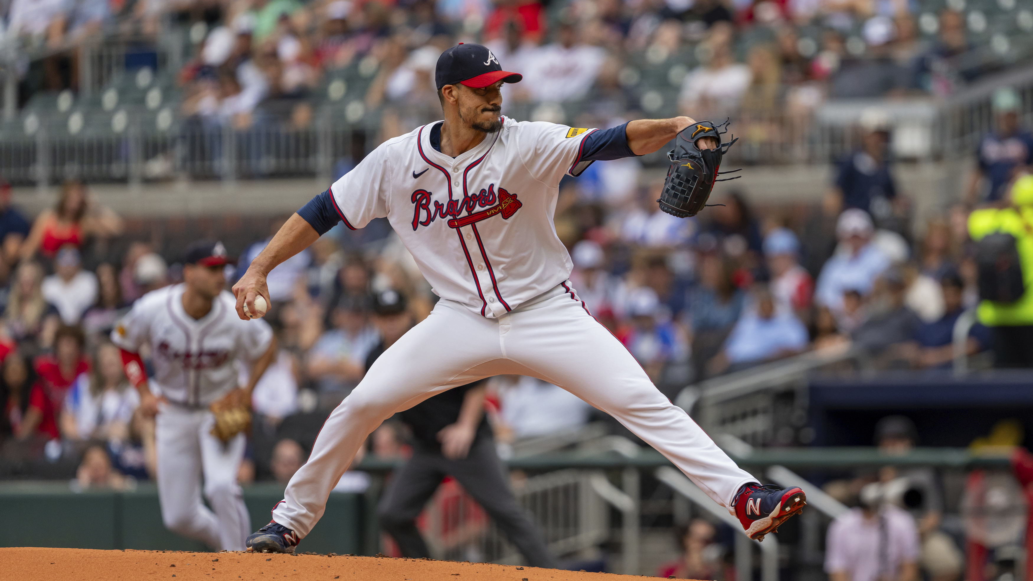 Atlanta Braves pitcher Charlie Morton throws in the first inning of a baseball game against the Kansas City Royals, Sunday, Sept. 29, 2024, in Atlanta. 