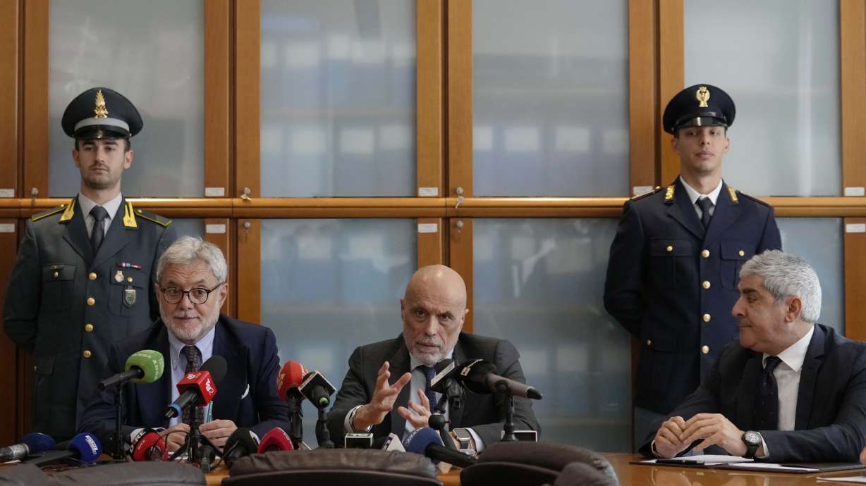 Fronr from left, National Anti-Mafia Prosecutor Giovanni Milillo, Milan's Prosecutor Marcello Viola and Milan's Police commissioner Bruno Maria Megale attend a news conference at the Milan's court, in Milan, Italy, Monday, Sept. 30, 2024.