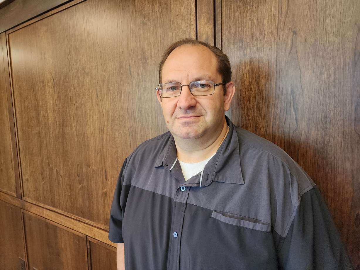 Jared Parrotti, a patient of Dr. Richard Rassmussen, recently had gastric bypass surgery using robotic surgery.