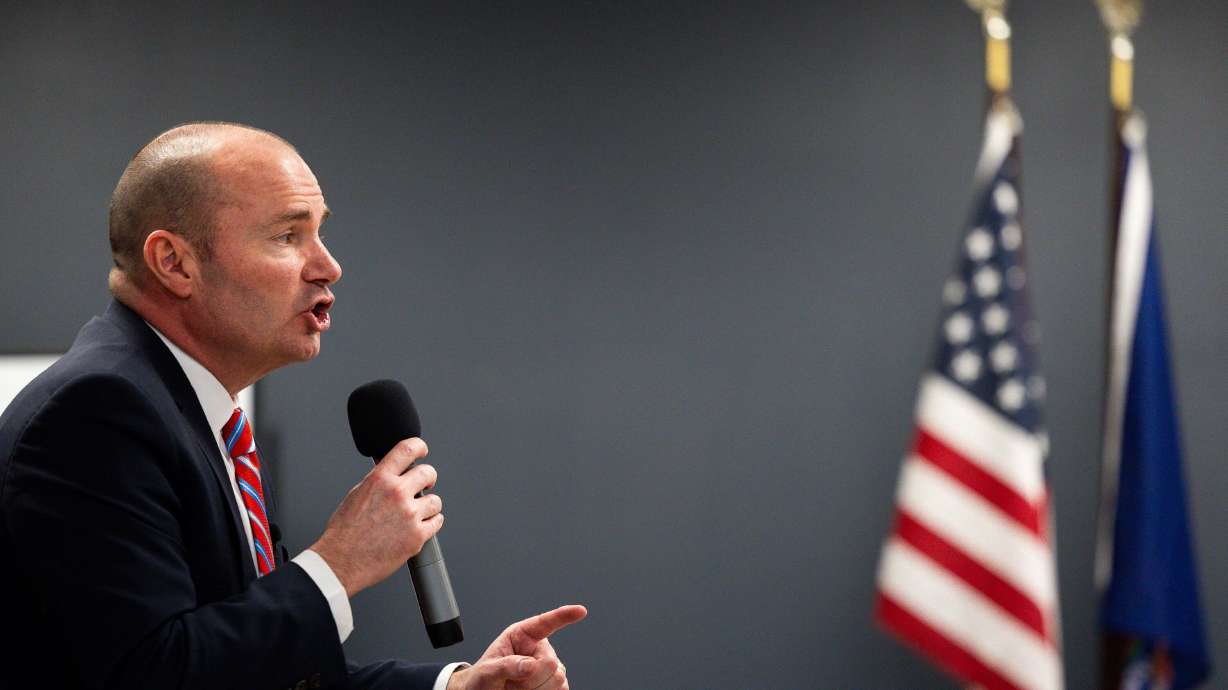 Sen. Mike Lee speaks at a town hall for U.S. Senate candidate Carolyn Phippen at Kimber Academy in Lindon, Utah, on April 5. Lee wants to keep government agencies from looking at people's private financial information.