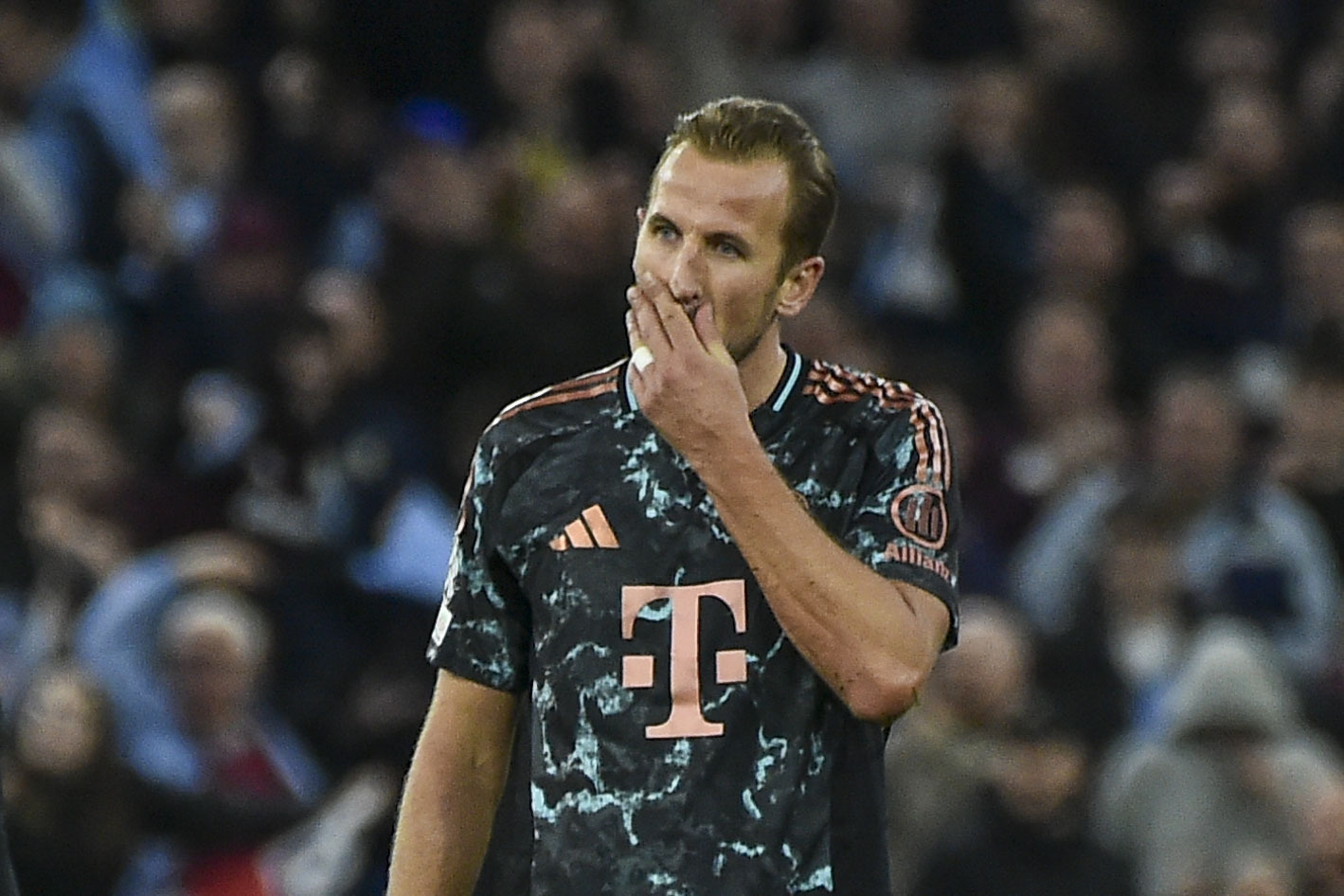 Bayern's Harry Kane leaves the field after the Champions League opening phase soccer match between Aston Villa and Bayern Munich, at Villa Park in Birmingham, England, Wednesday, Oct. 2, 2024. 