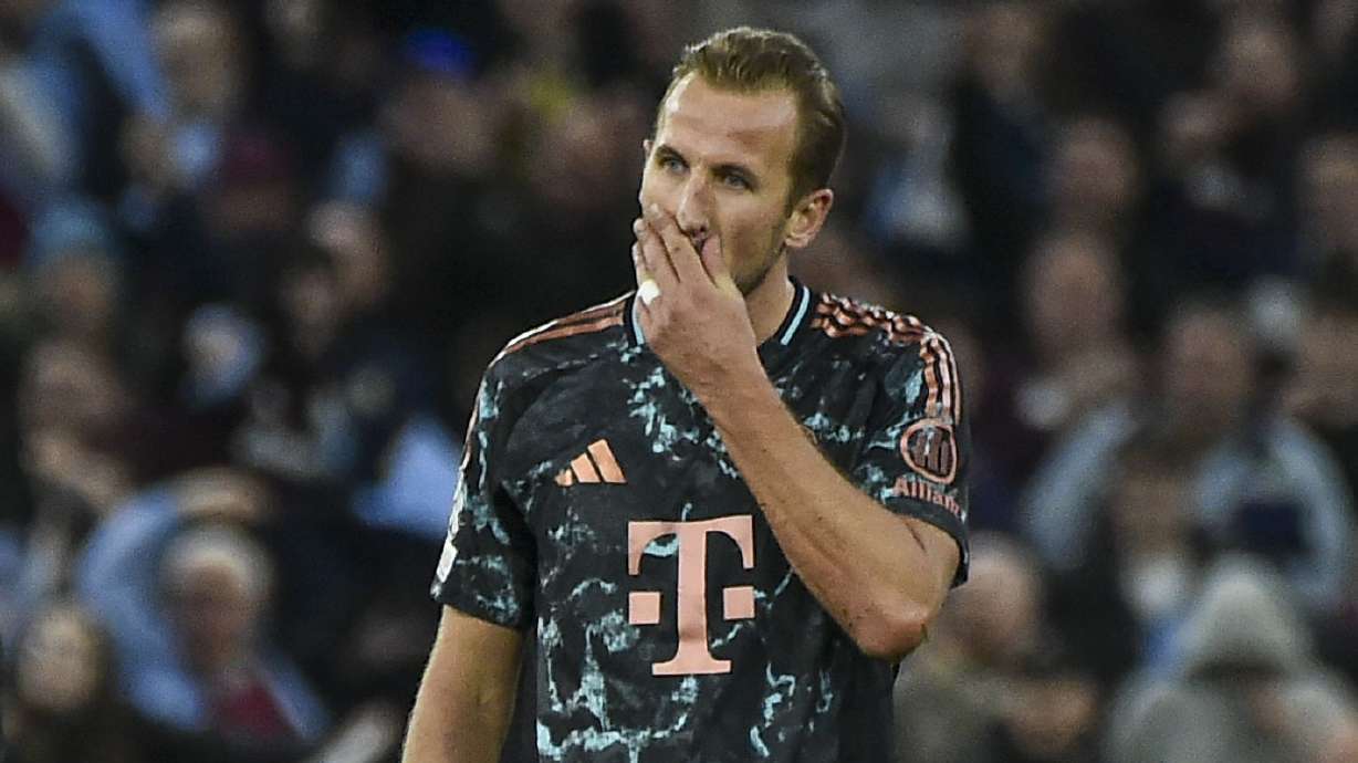 Bayern's Harry Kane leaves the field after the Champions League opening phase soccer match between Aston Villa and Bayern Munich, at Villa Park in Birmingham, England, Wednesday, Oct. 2, 2024.