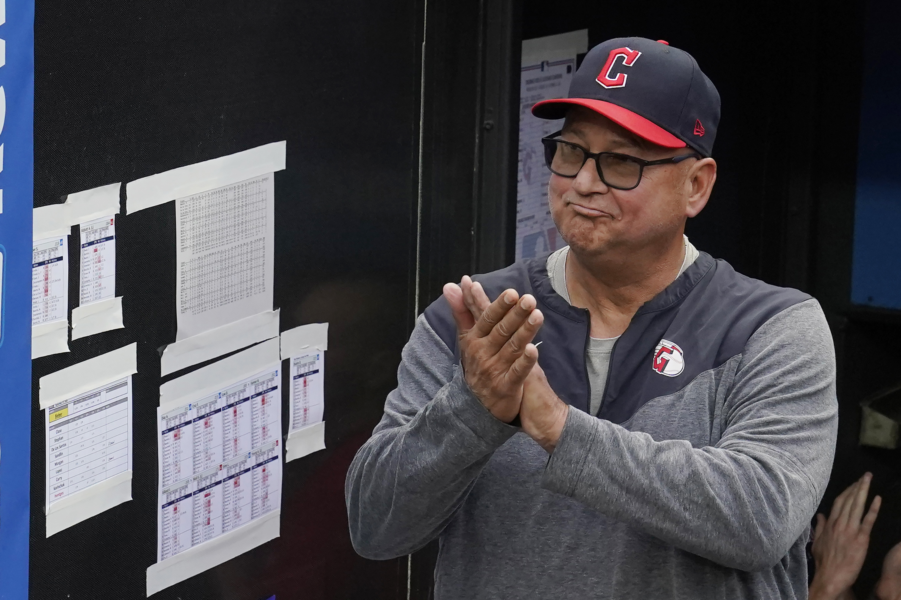 Cincinnati Reds hire Terry Francona as manager a year after he left Cleveland