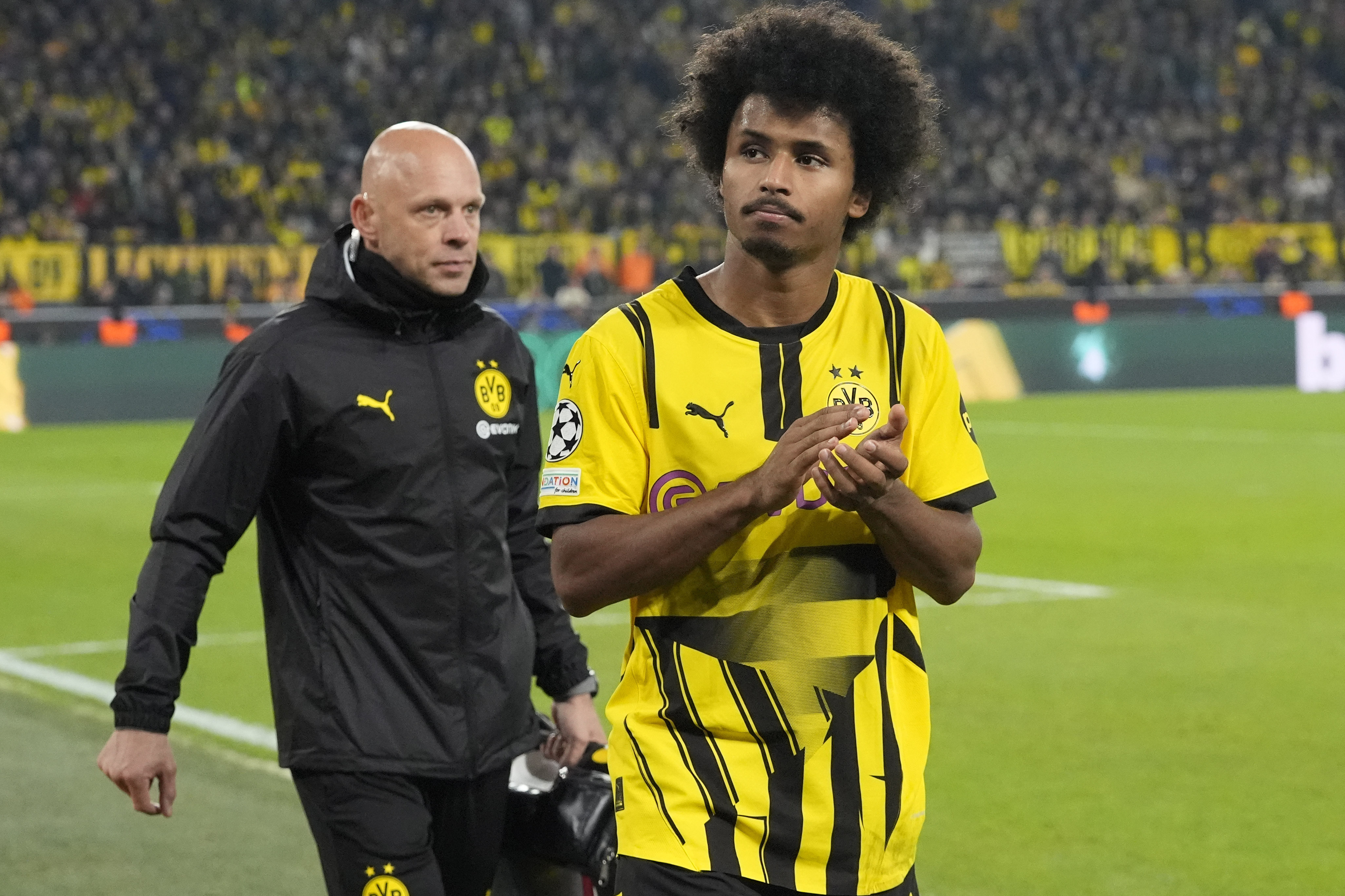 Dortmund's Adeyemi to miss more than a month with injury and Reyna has recovery setback