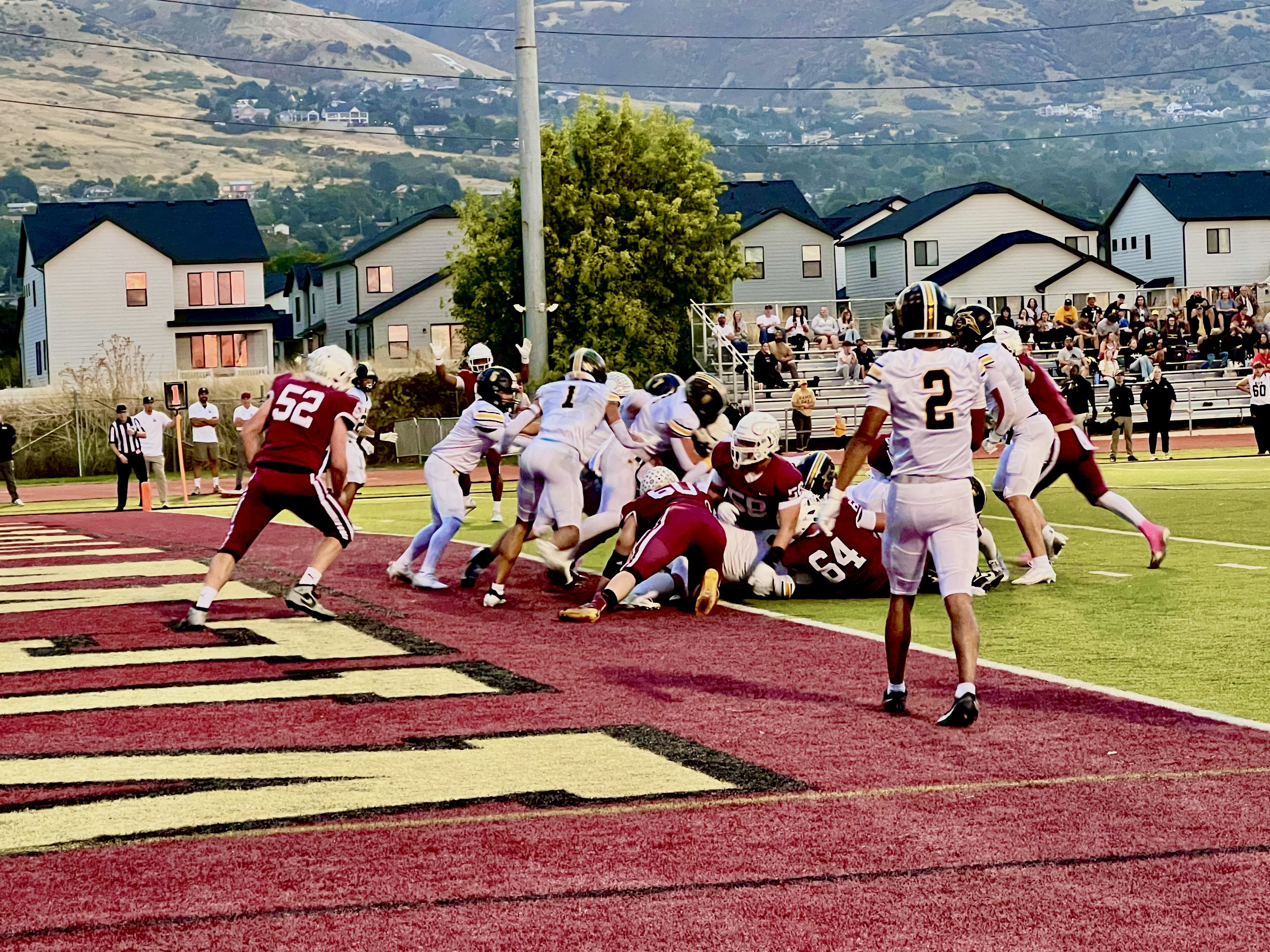 Roy stays undefeated with 42-28 win over Viewmont