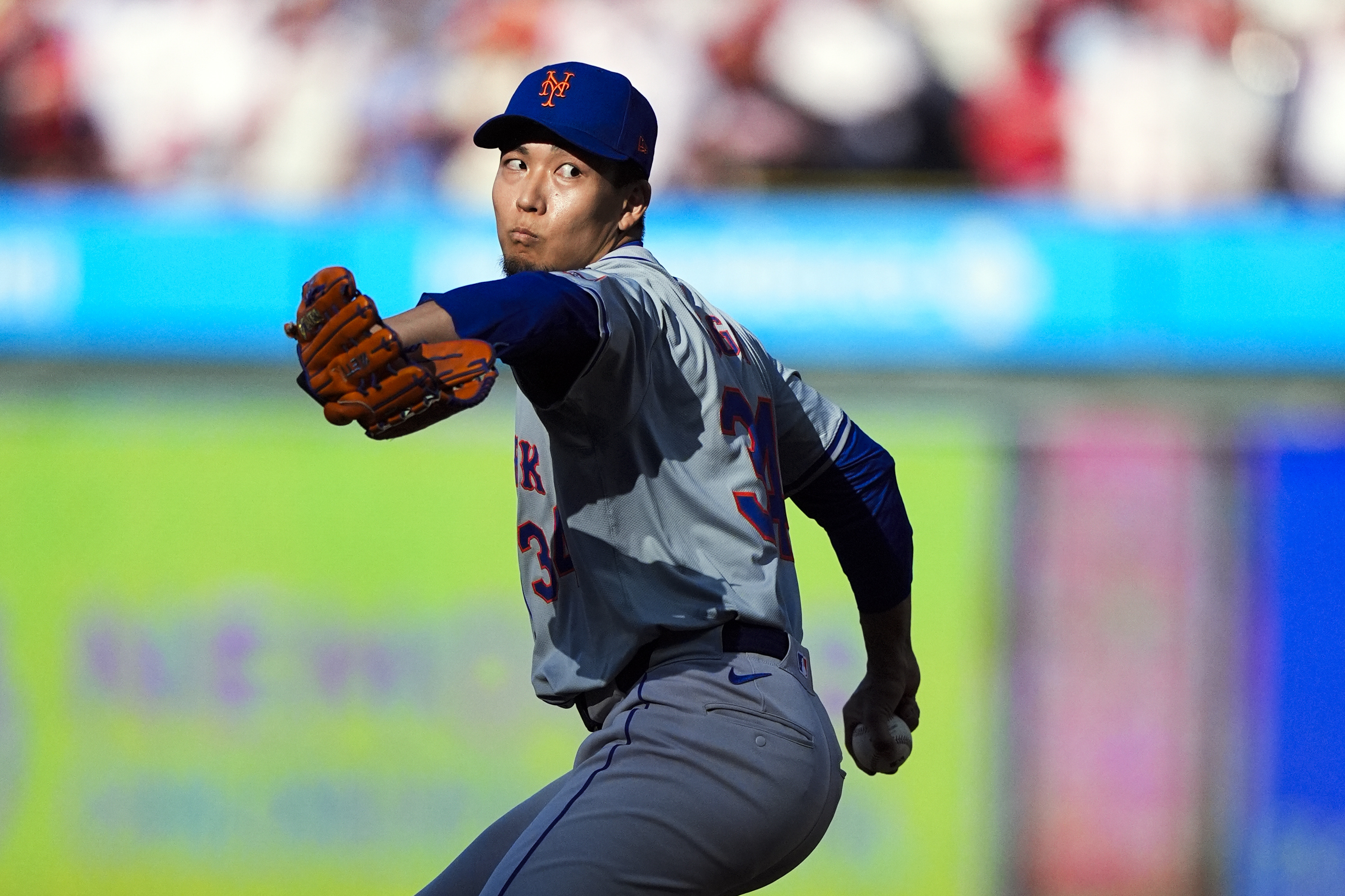 Mets starter Kodai Senga goes 2 innings and passes baton to brilliant bullpen in Game 1 NLDS win