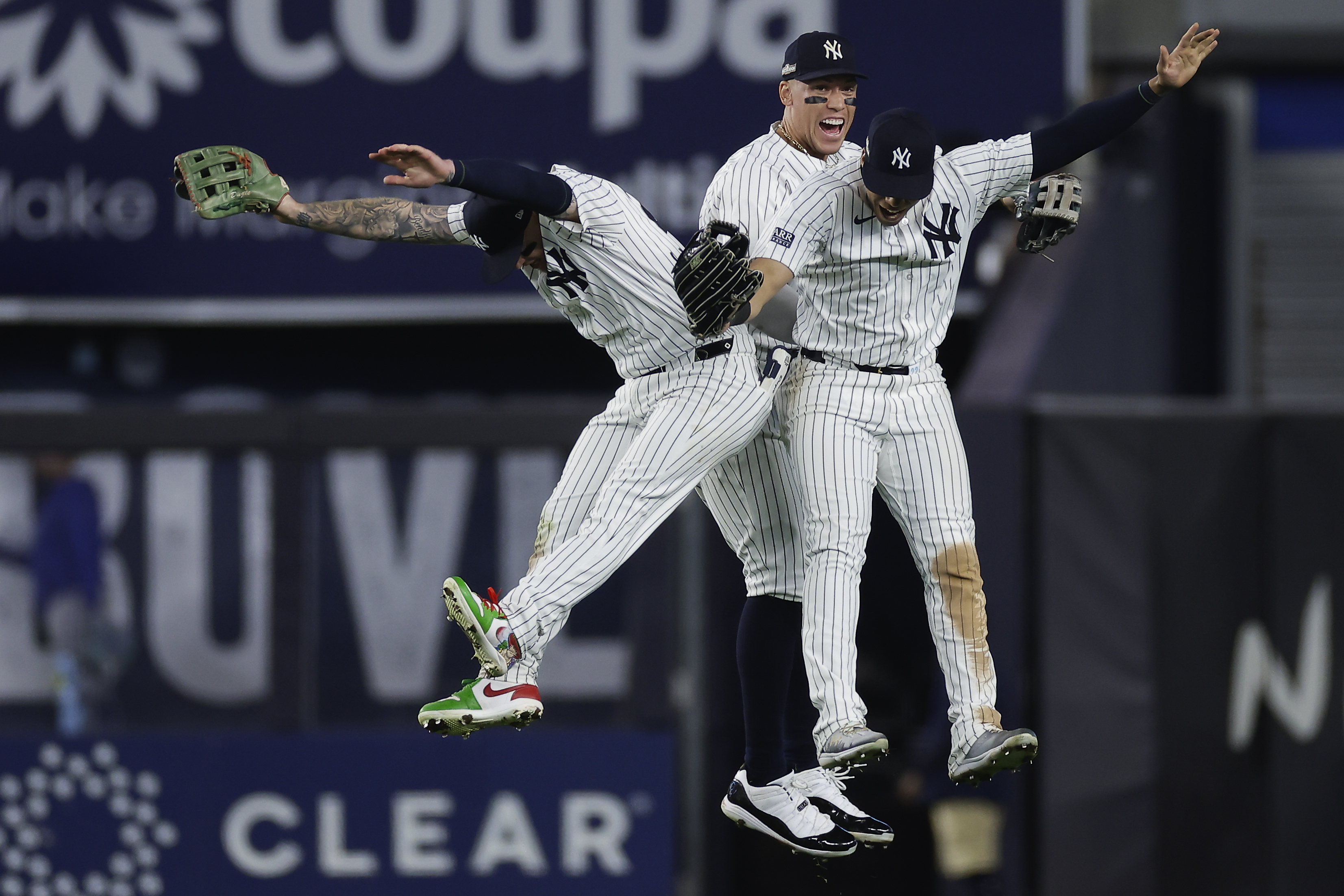 Mets and Yankees win playoff games on same day for first time in 24 years