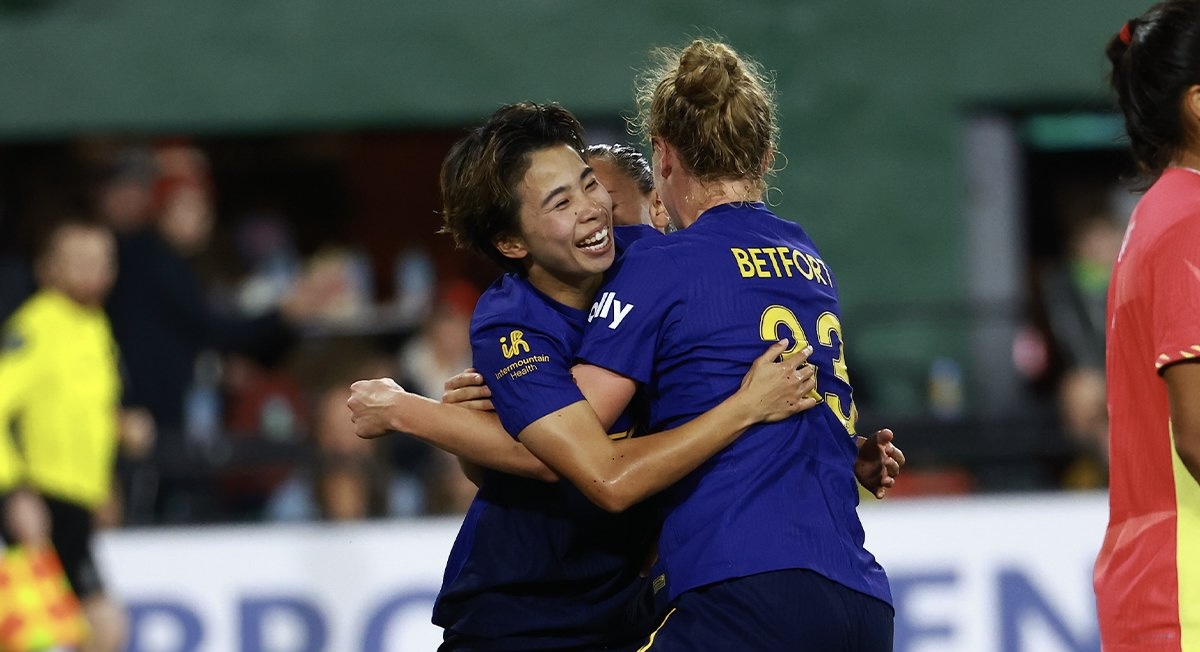 Utah Royals stave off playoff elimination with 2-1 win in Portland