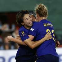 Utah Royals stave off playoff elimination with 2-1 win in Portland