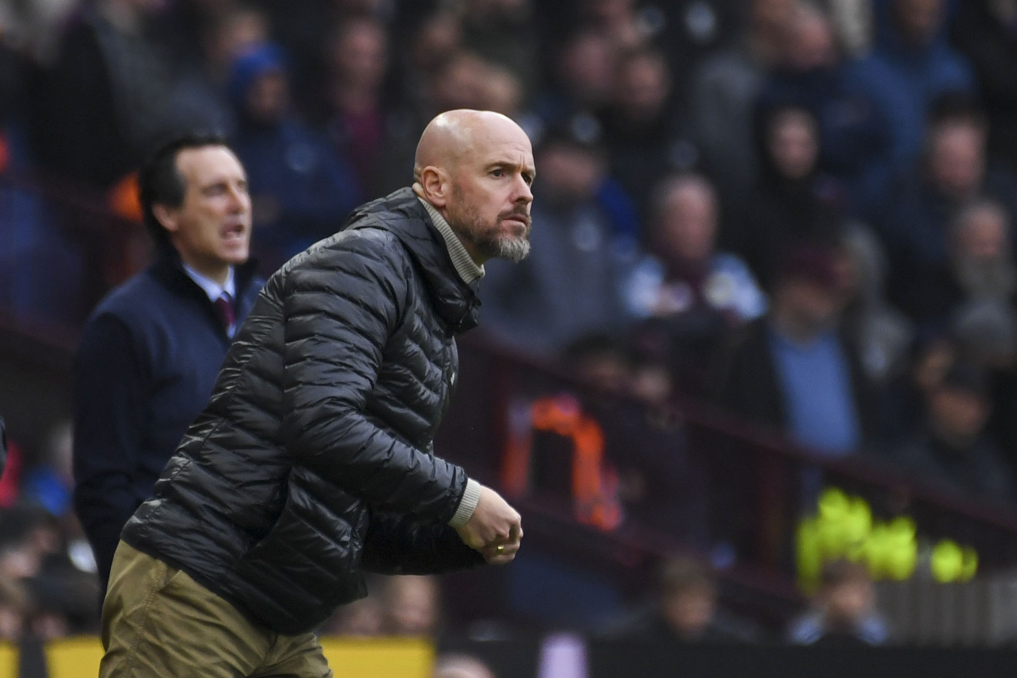 Ten Hag future up in the air after Man United draws at Villa to extend winless run. Chelsea held 1-1