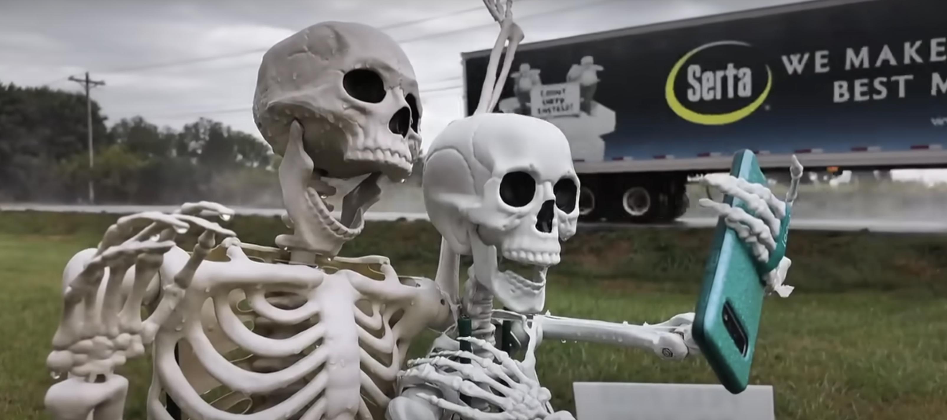 An Ohio man's Halloween display has prompted disapproval from some residents, but it's the highlight of one woman's drive. 