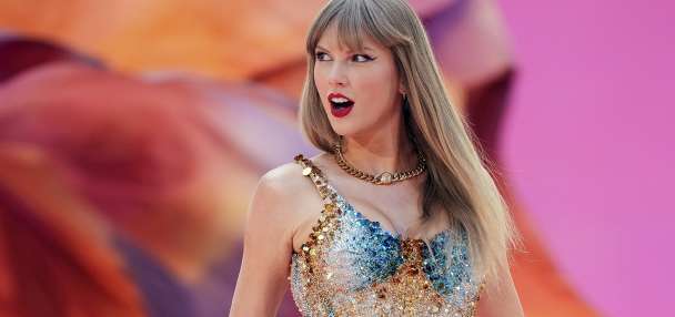 Taylor Swift donates $5M toward hurricane relief efforts