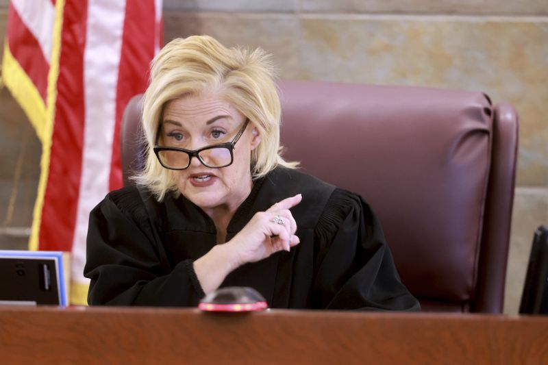 District Judge Michelle Leavitt speaks during a hearing for a juror question during deliberations for murder trial for Robert Telles at the Regional Justice Center in Las Vegas, Aug. 26.