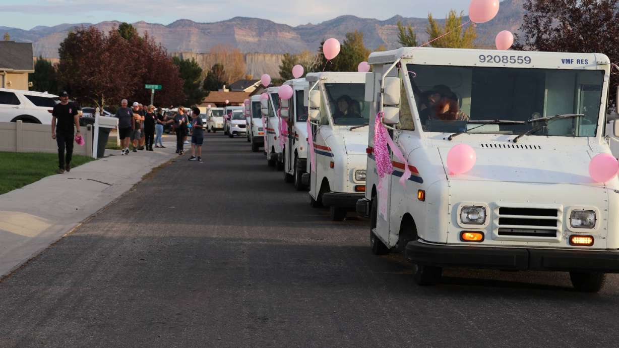 United States postal workers for the post office in Price joined together on Oct. 11 to show love and support to their fellow mail courier, Jennifer Slavensky.