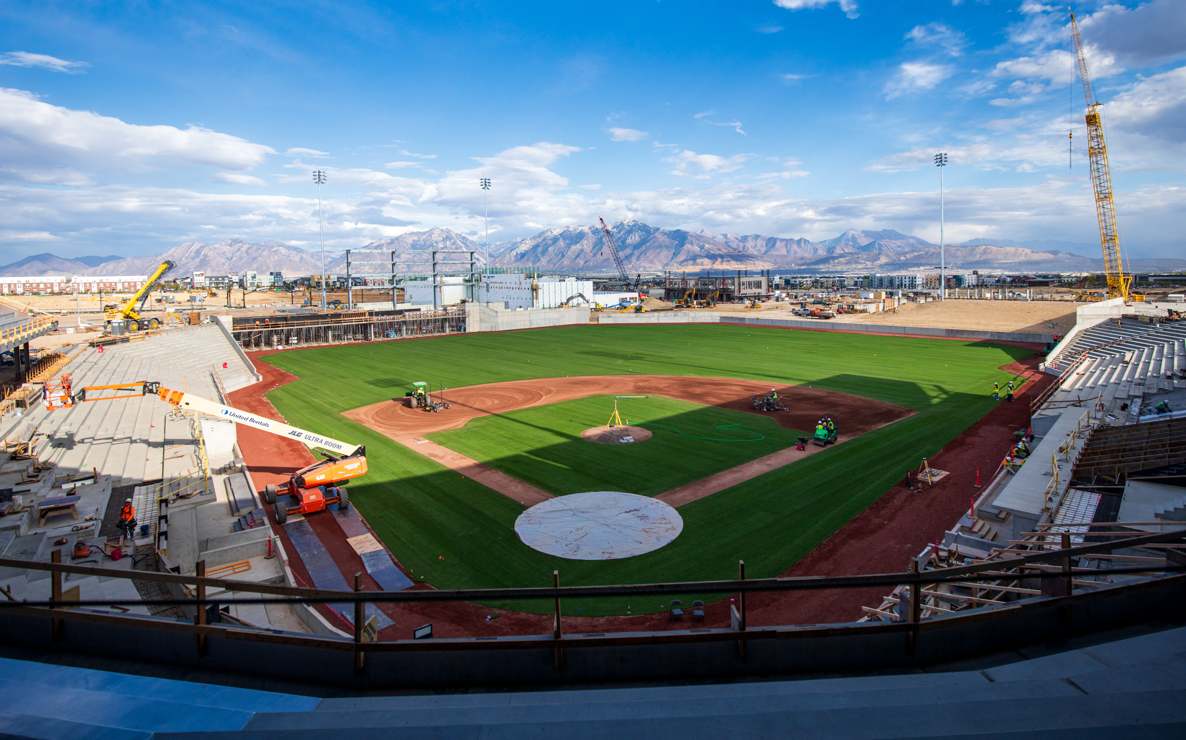 Daybreak now has its field. Here's what fans will see when the Bees start playing