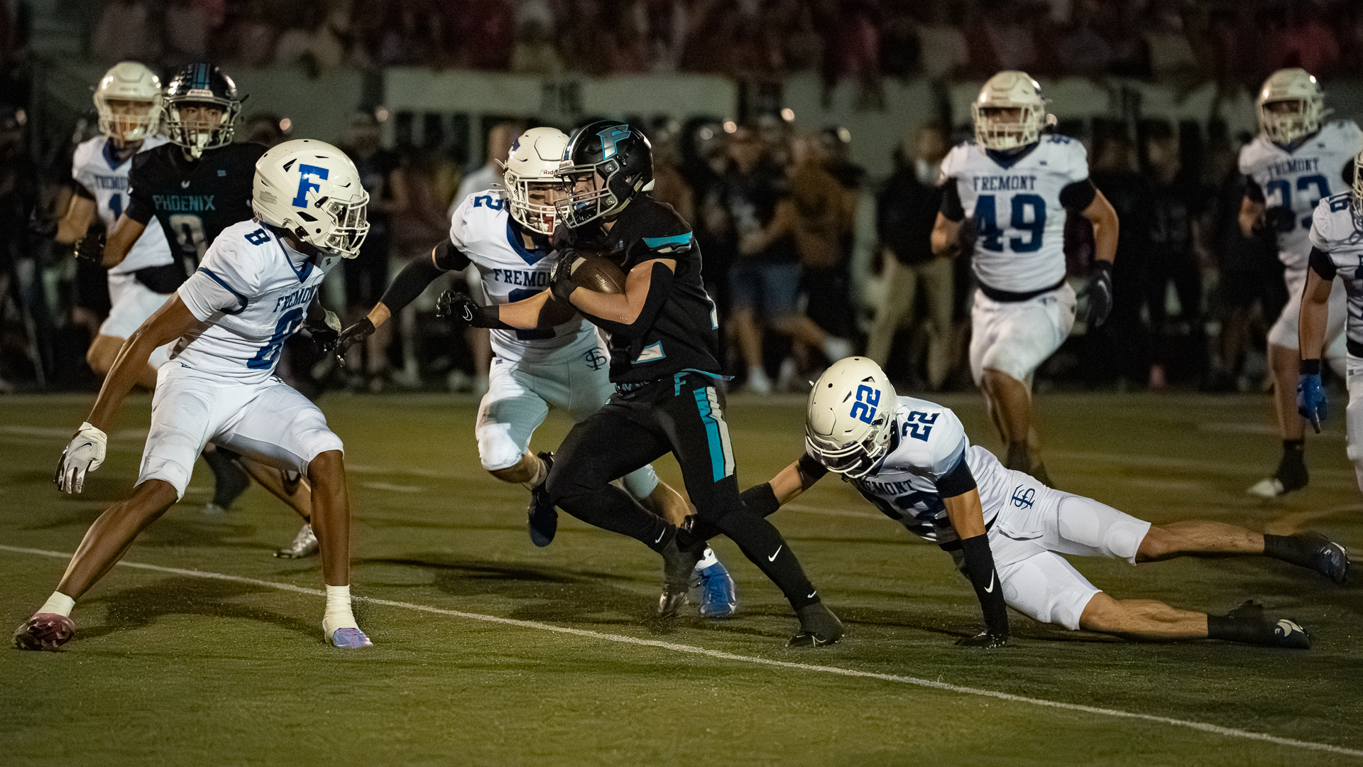 Farmington stages 4th quarter comeback to beat Fremont on the road