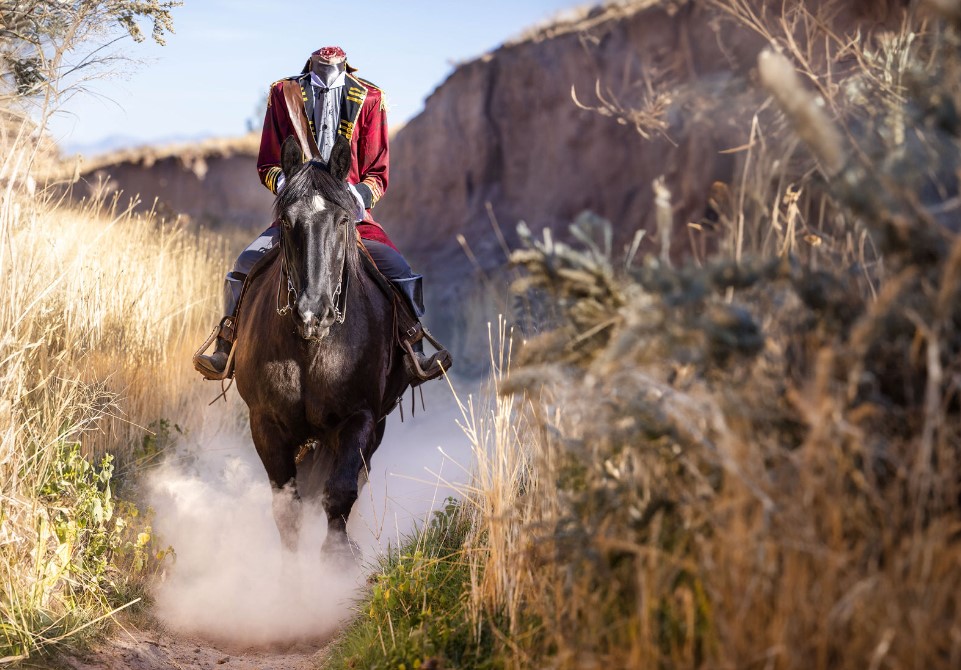 Eagle Mountain's 'Headless Horseman' says she does it for the smiles