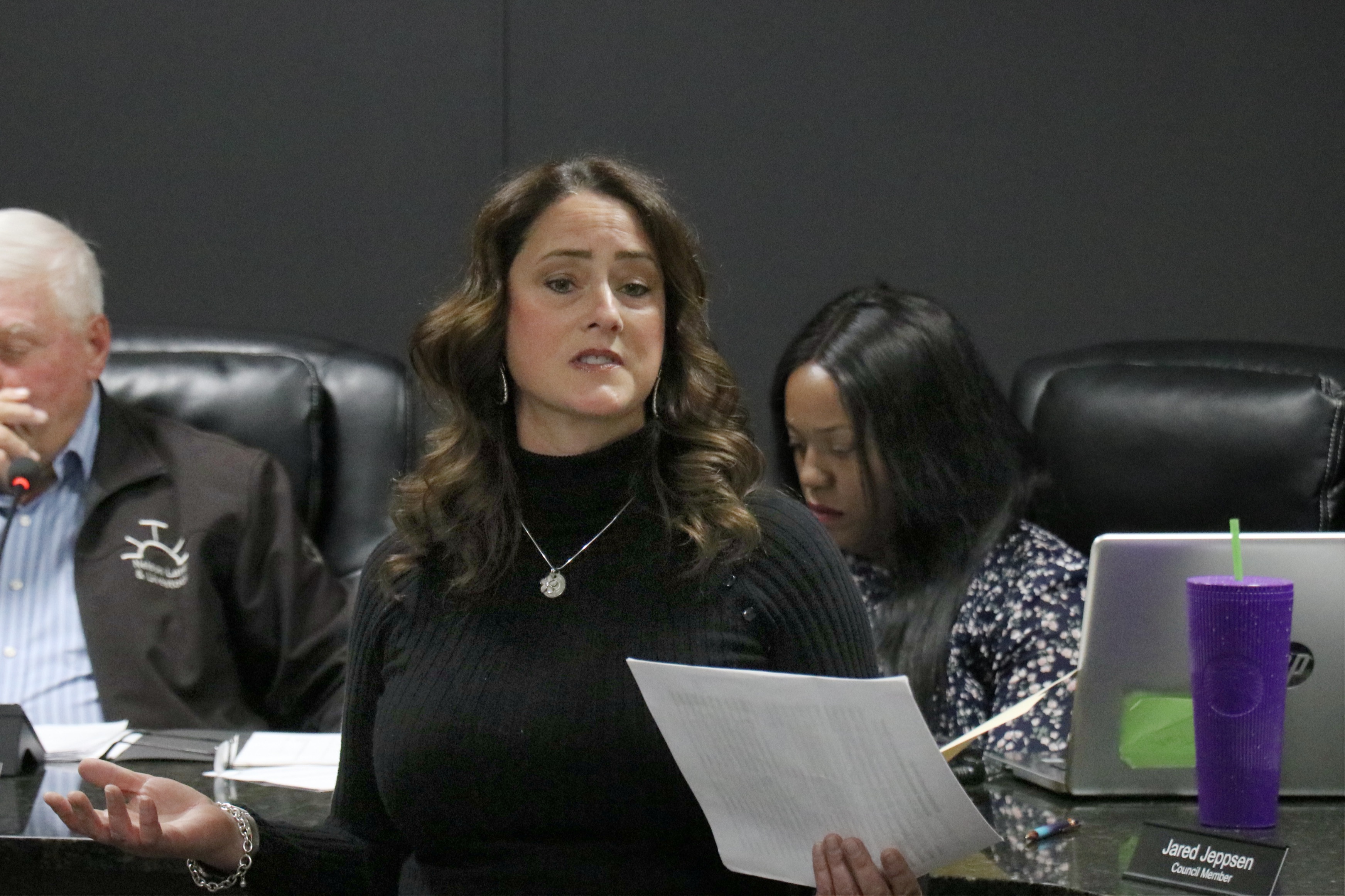 Tiffany Reimann, a resident of Mantua, discussed the arrest of her neighbor Rick Schulze at a Town Council meeting Thursday.