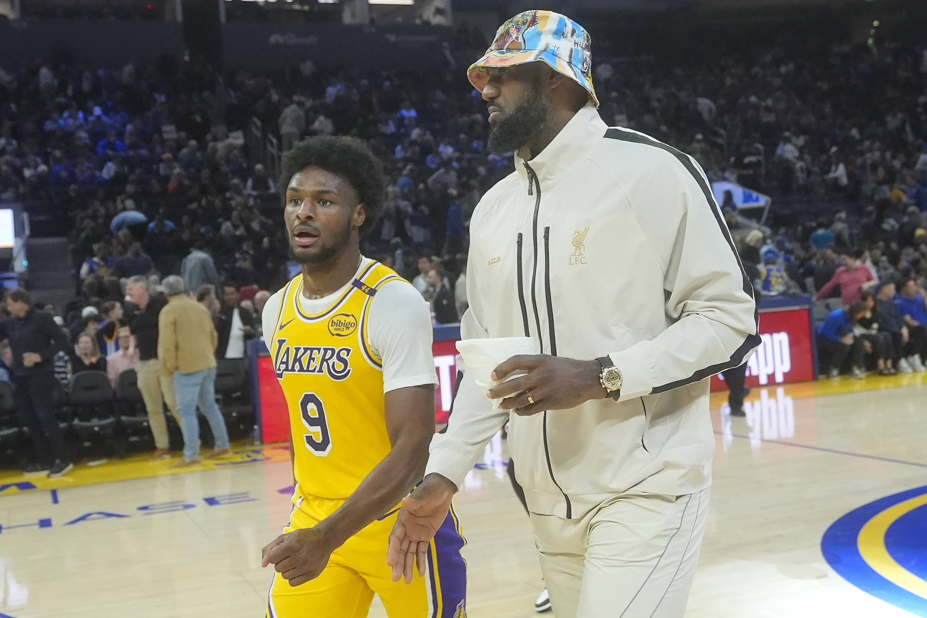 Ken Griffey Sr. and Jr. will be at Lakers' opener, hoping to see LeBron and Bronny make NBA history