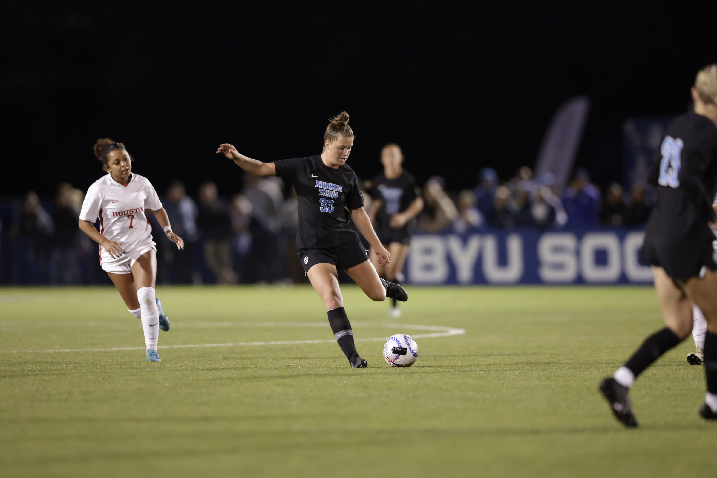 Lefty Lucy: Freshman's first collegiate goal guides BYU by Houston in home finale