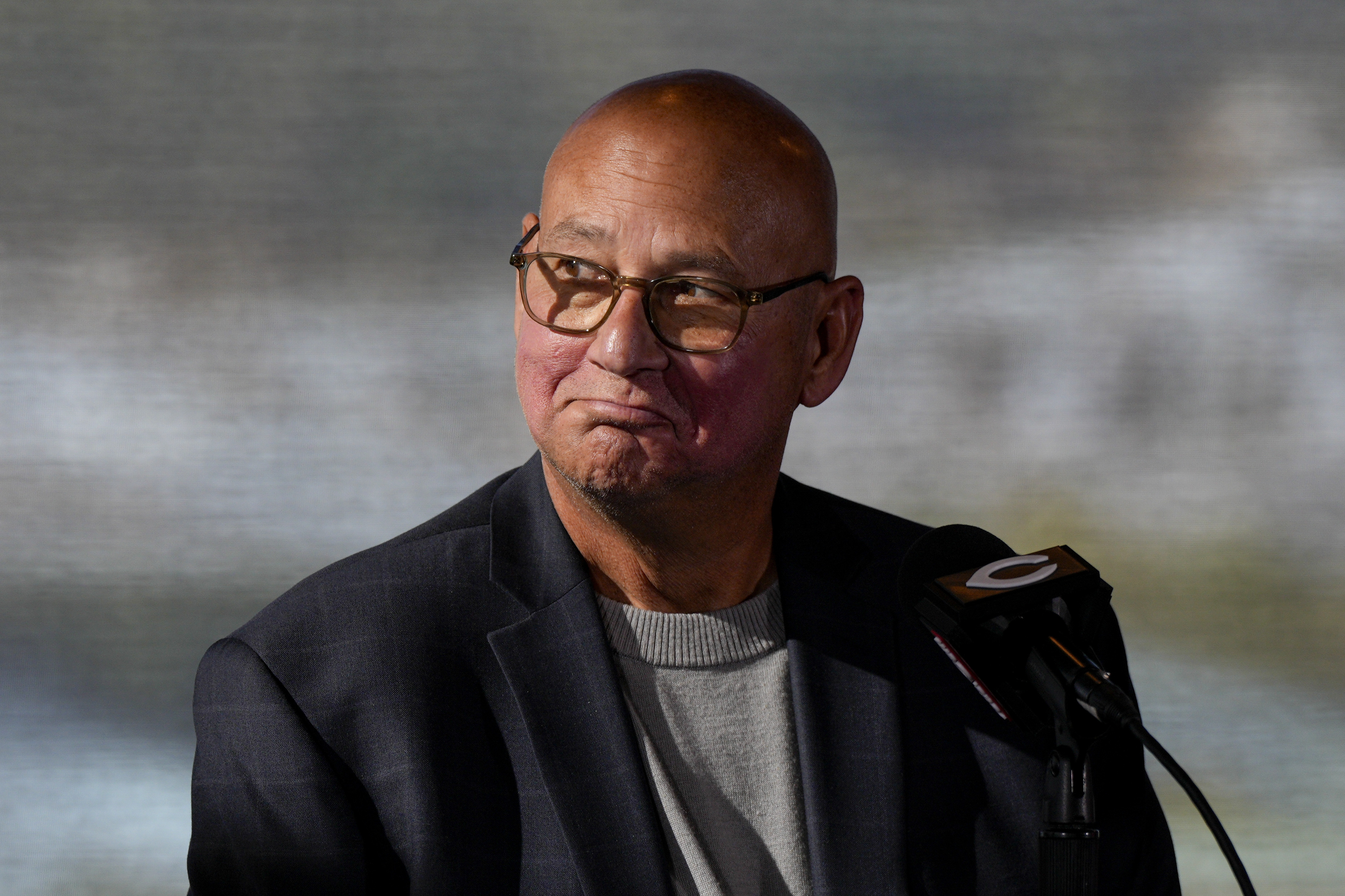 Cincinnati Reds new manager Terry Francona listens during an introductory baseball press conference Monday, Oct. 7, 2024, in Cincinnati.
