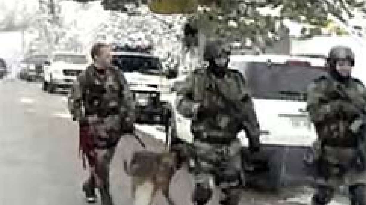 Man captured after SWAT standoff