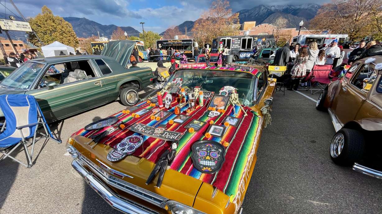 An ofrenda on a car at a Día de los Muertos event in Ogden on Oct. 28, 2023.