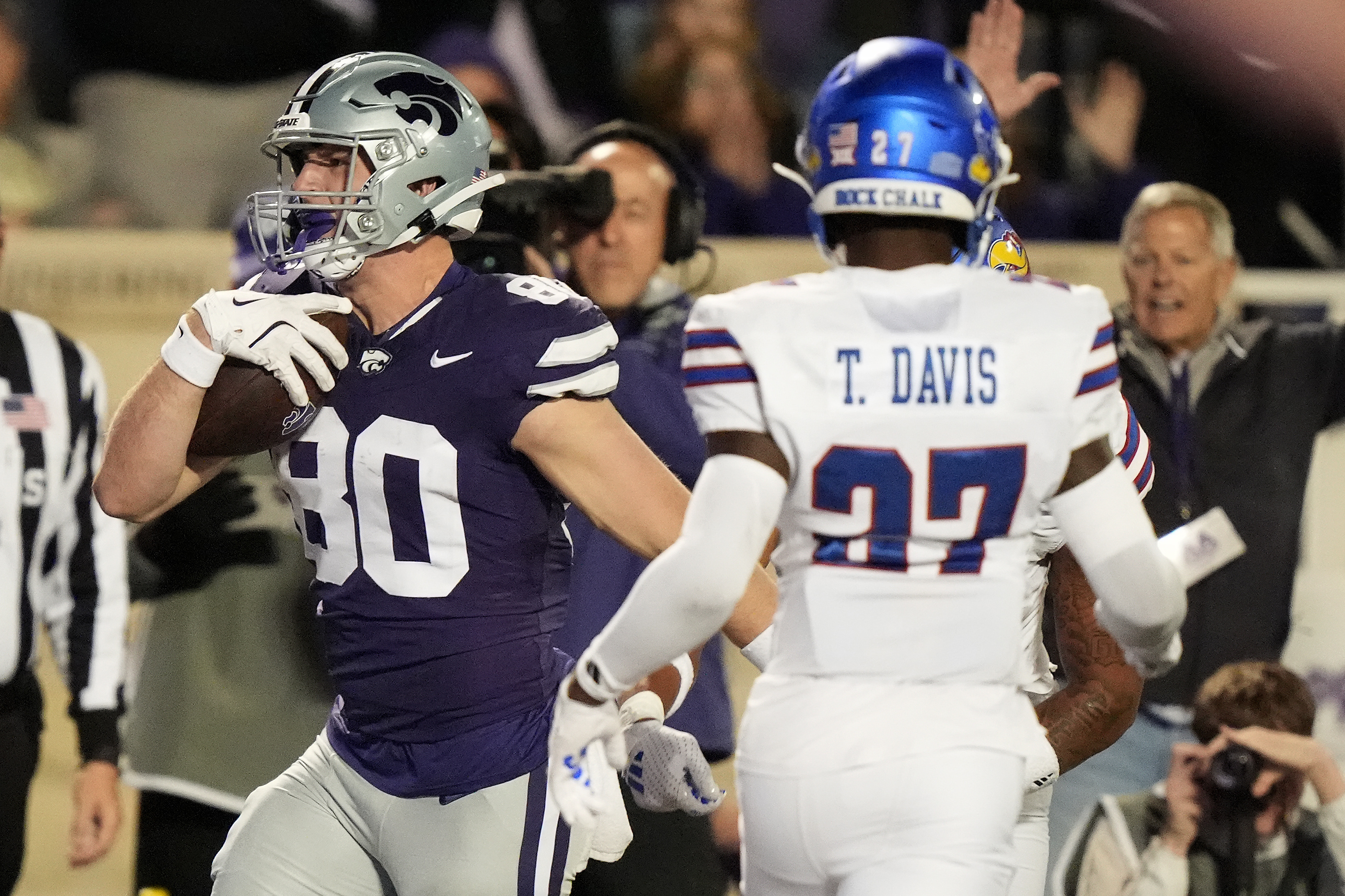 Kansas State tight end Will Anciaux (80) runs into the end zone to score a touchdown during the first half of an NCAA college football game against Kansas Saturday, Oct. 26, 2024, in Manhattan, Kan. 