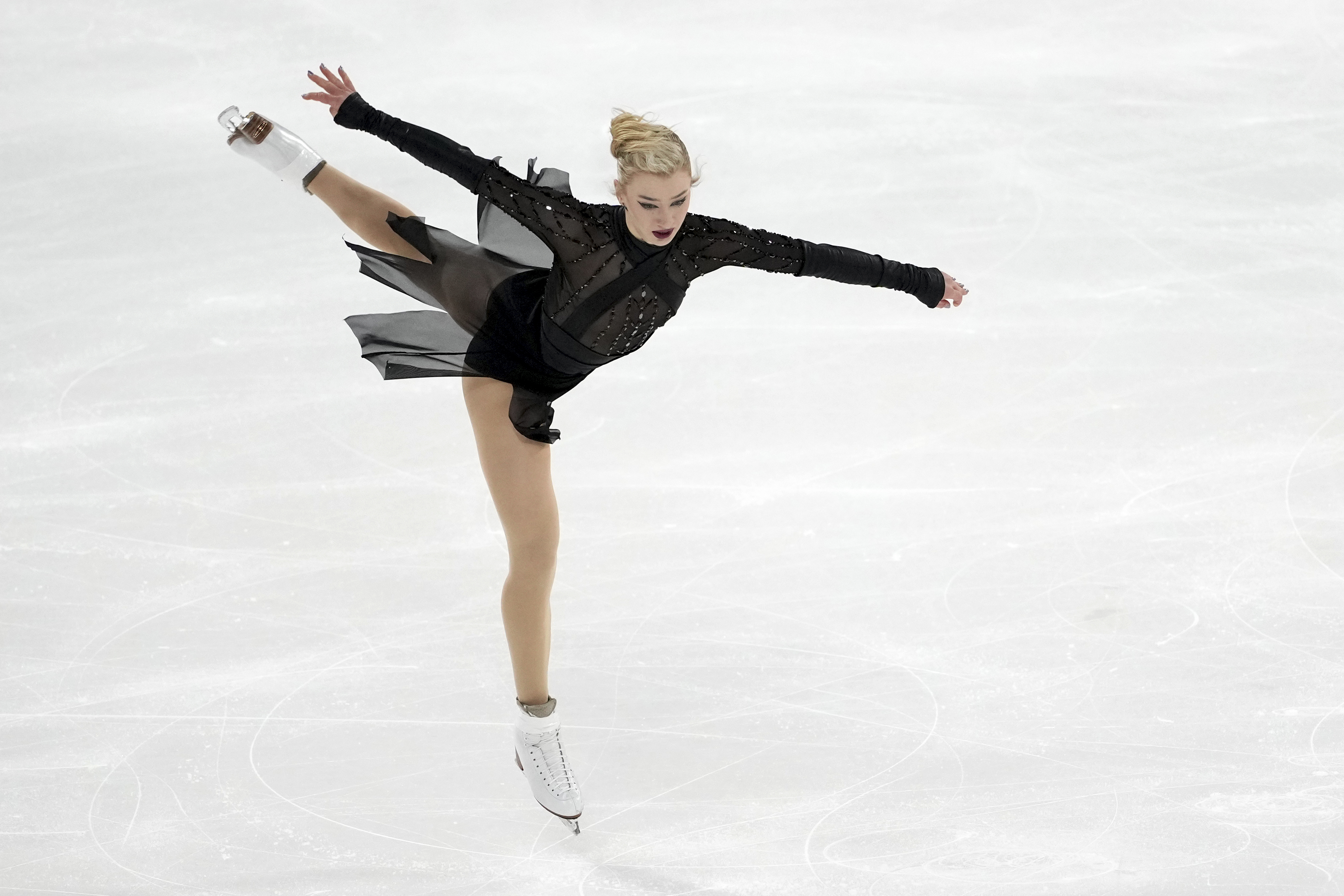Amber Glenn, of the United States, competes in the women's short program segment at the ISU Grand Prix of Figure Skating, Friday, Nov. 1, 2024, in Angers, France. 