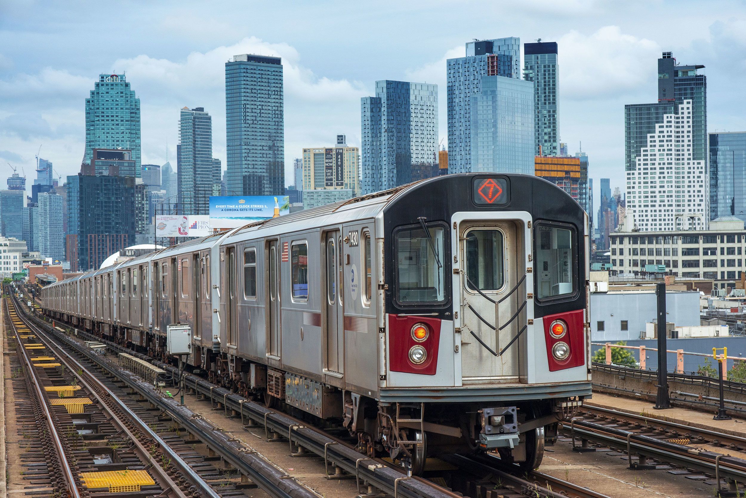 6 in New York City have died this year after 'subway surfing,' a renewed social media challenge