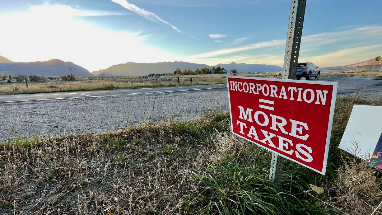 A sign warning against incorporation of the Ogden Valley along a road in the zone, photographed Oct. 24.