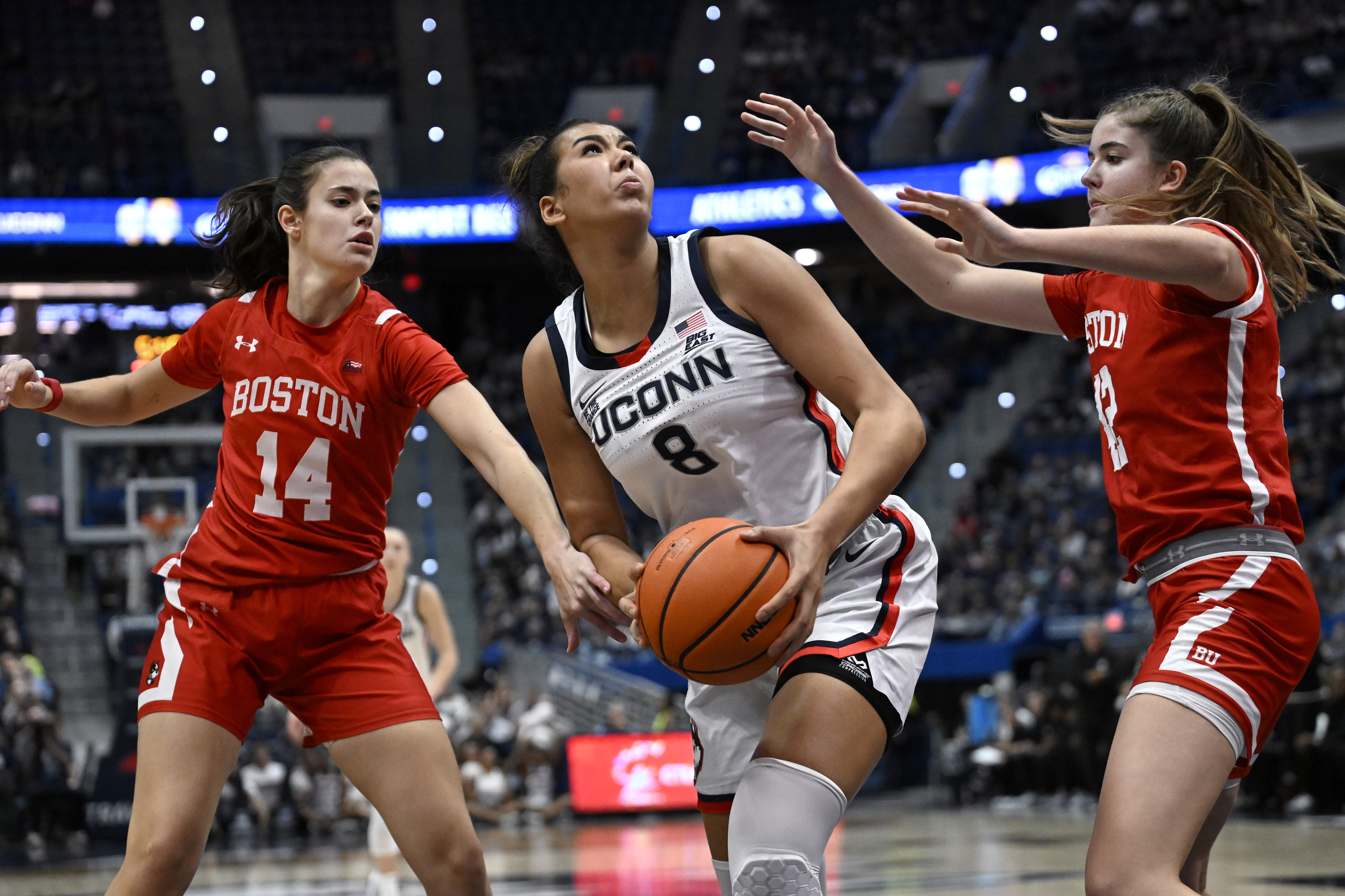 Freshmen El Alfy, Strong score 17 points each as No. 2 UConn routs BU 86-32