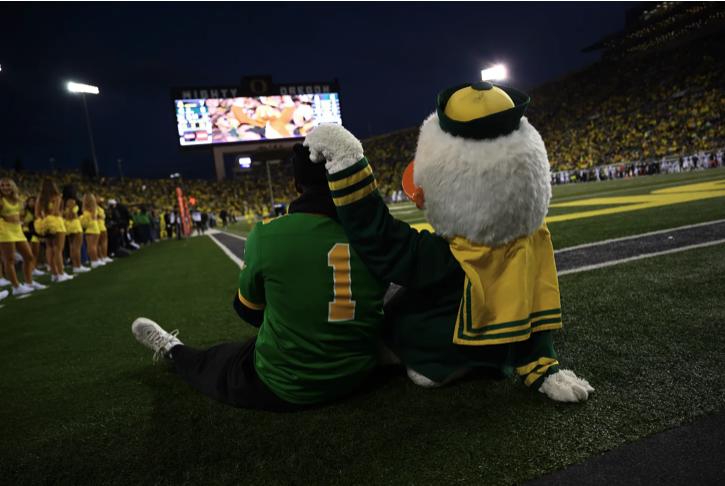 The Oregon Duck watched a win earlier this season.