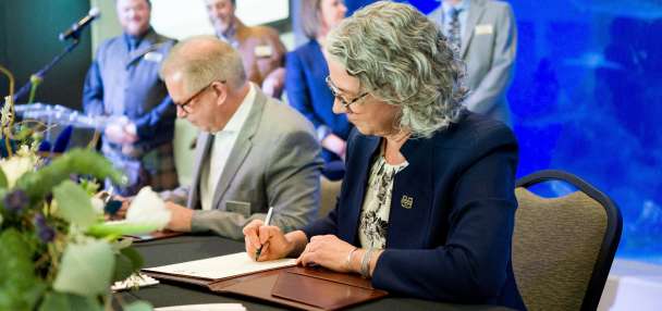 Studying the ocean deep at 4,500 feet? It's happening at landlocked Utah State